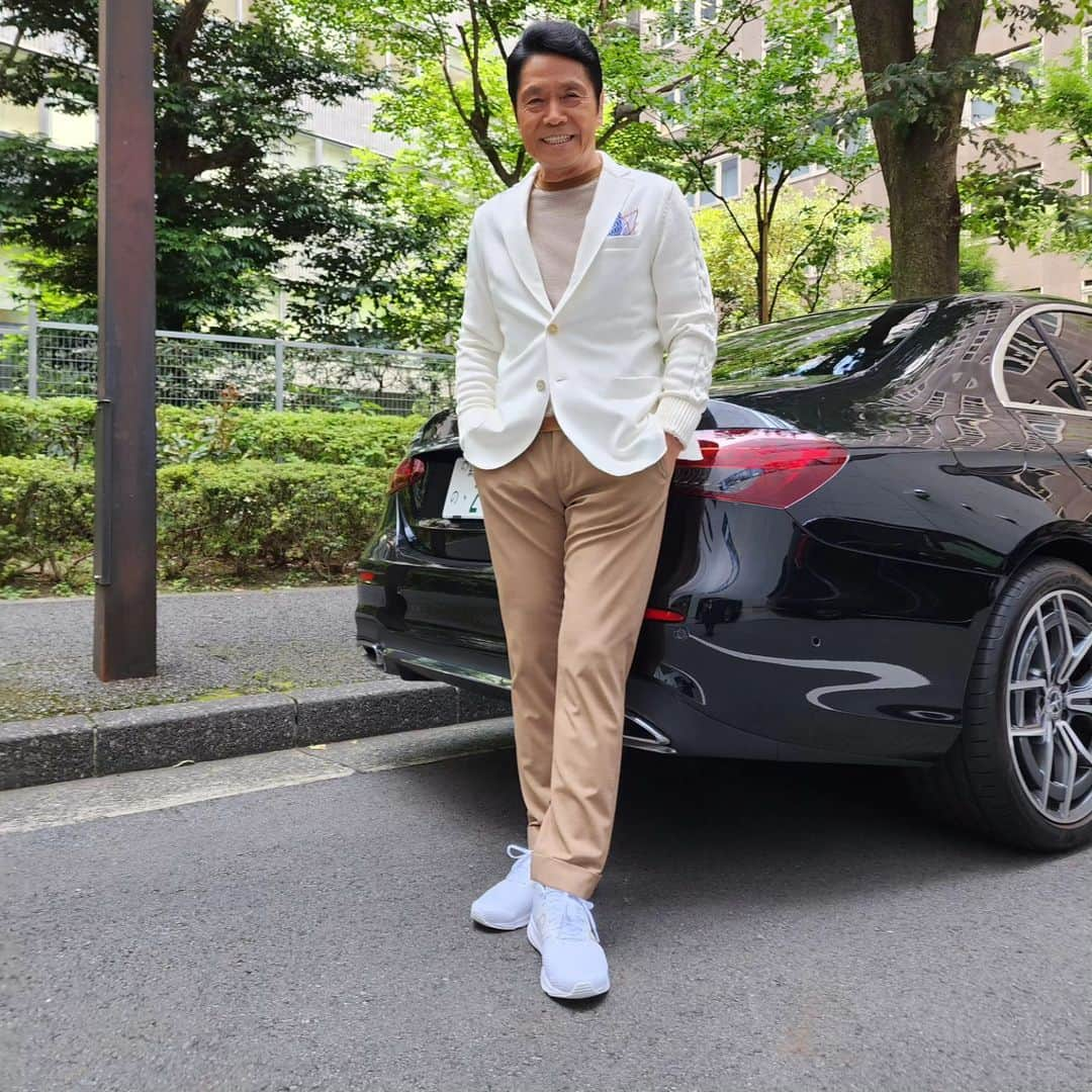 峰竜太さんのインスタグラム写真 - (峰竜太Instagram)「#アド街ック天国 #jacket #eleventy #t-shirt#filippodelaurentlls#pants #eleventy #shoes #newbalance」6月28日 13時15分 - mineryuta