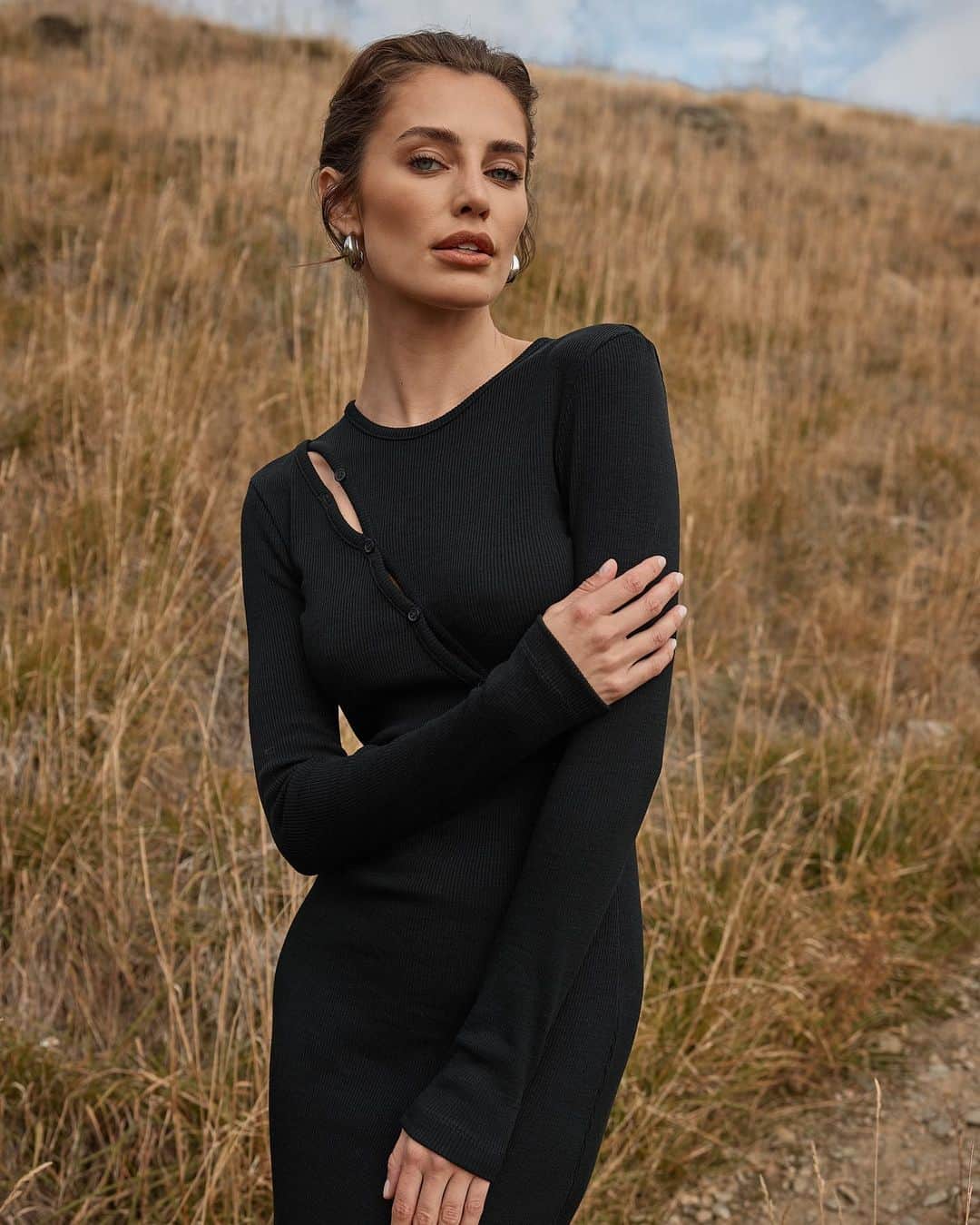 KOOKAI のインスタグラム：「Winter ‘23 Ascend •• Shop the Emmett Merino Wool Dress in boutiques and online #kookai #kookaiAW23」