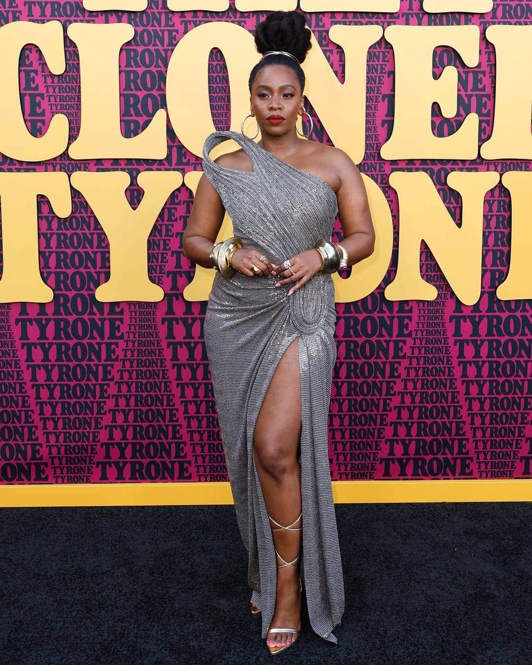 Just Jaredさんのインスタグラム写真 - (Just JaredInstagram)「John Boyega & Teyonah Parris step out for the premiere of their new movie "They Cloned Tyrone," which hits Netflix on July 14. #JohnBoyega #TeyonahParris #TheyClonedTyrone Photos: Getty」6月28日 14時08分 - justjared