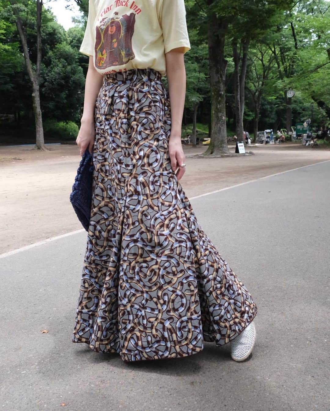 dracaenaさんのインスタグラム写真 - (dracaenaInstagram)「New Arrivals for Ladies  Mermaid Batik Skirt ¥15,400-  80's Tshirts ¥7,150-  Sheer Half Sleeve Shirts ¥6,600-  Strew Bag ¥5,500-  INSTAGRAM @dracaena_kichijoji  #Dracaena_Kichijoji #DracaenaKichijoji #DracaenaNorth  #dracaena  #VintageShop  #Vintage  #Kichijoji  #吉祥寺 #古着屋 #ドラセナ吉祥寺 #ドラセナ  #井の頭公園 #七井橋通り  #ヴィンテージショップ #ヴィンテージ #古着 #🇺🇸 #🇨🇦 #🇯🇵  #unitedstates  #canada  #buyingtrip」6月28日 19時42分 - dracaena_kichijoji