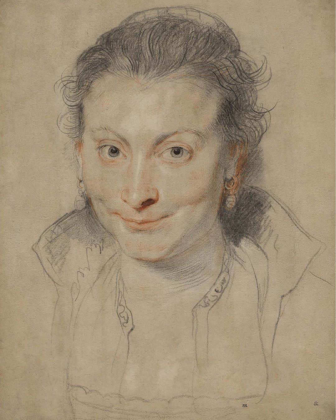 大英博物館のインスタグラム：「Flemish artist Peter Paul Rubens was born #OnThisDay in 1577.   This warm and engaging chalk portrait depicts Isabella Brant, the artist’s first wife, and was made in the early 1620s.   Rubens’ style is characterized by its dynamic energy, sensual elegance, and dramatic use of light and shadow.  In this drawing the careful execution communicates an intimacy befitting Isabella’s relationship to the artist ✏  🔎 Peter Paul Rubens (1577–1640), ‘Portrait of Isabella Brant’. Black and red chalk, on light grey-brown paper, 1620–1621.   #BritishMuseum #Rubens #Portrait」