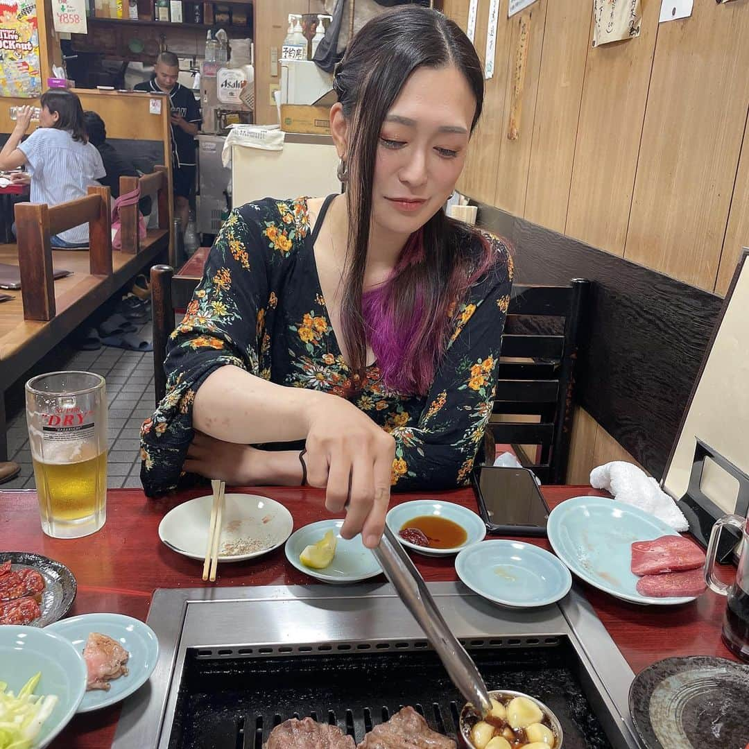 佐々木海さんのインスタグラム写真 - (佐々木海Instagram)「畑ちゃんと焼肉🥩 毎度のことながら話した内容全然覚えてない。 酔って覚えてないわけじゃなく、内容が極薄。」6月28日 14時50分 - umi_carnelian