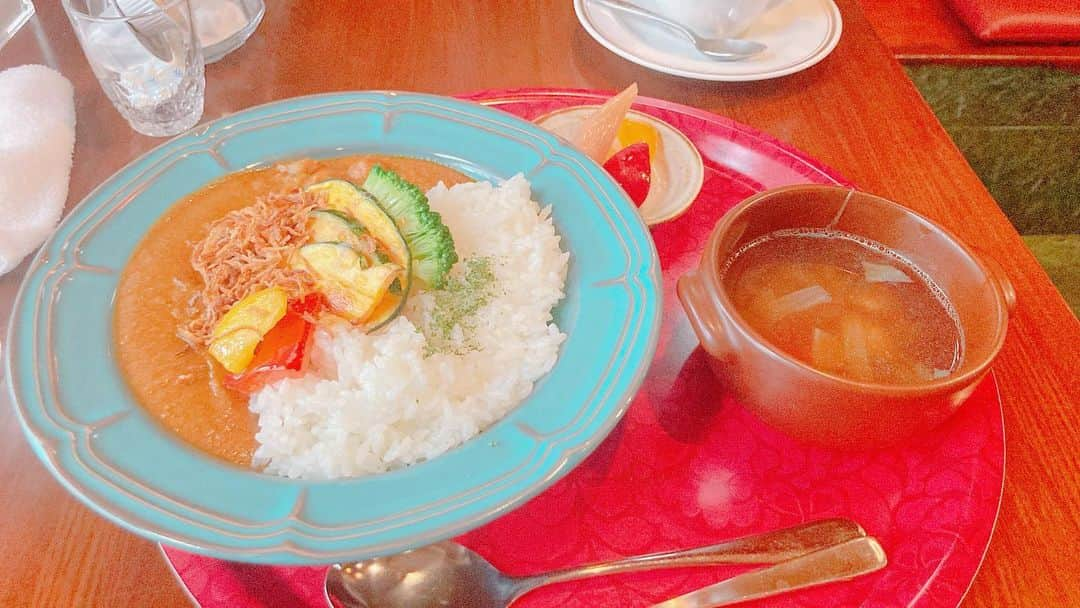 柳下毅一郎のインスタグラム：「豆乳＆トマト🍅カレー＠喫茶りこりす」