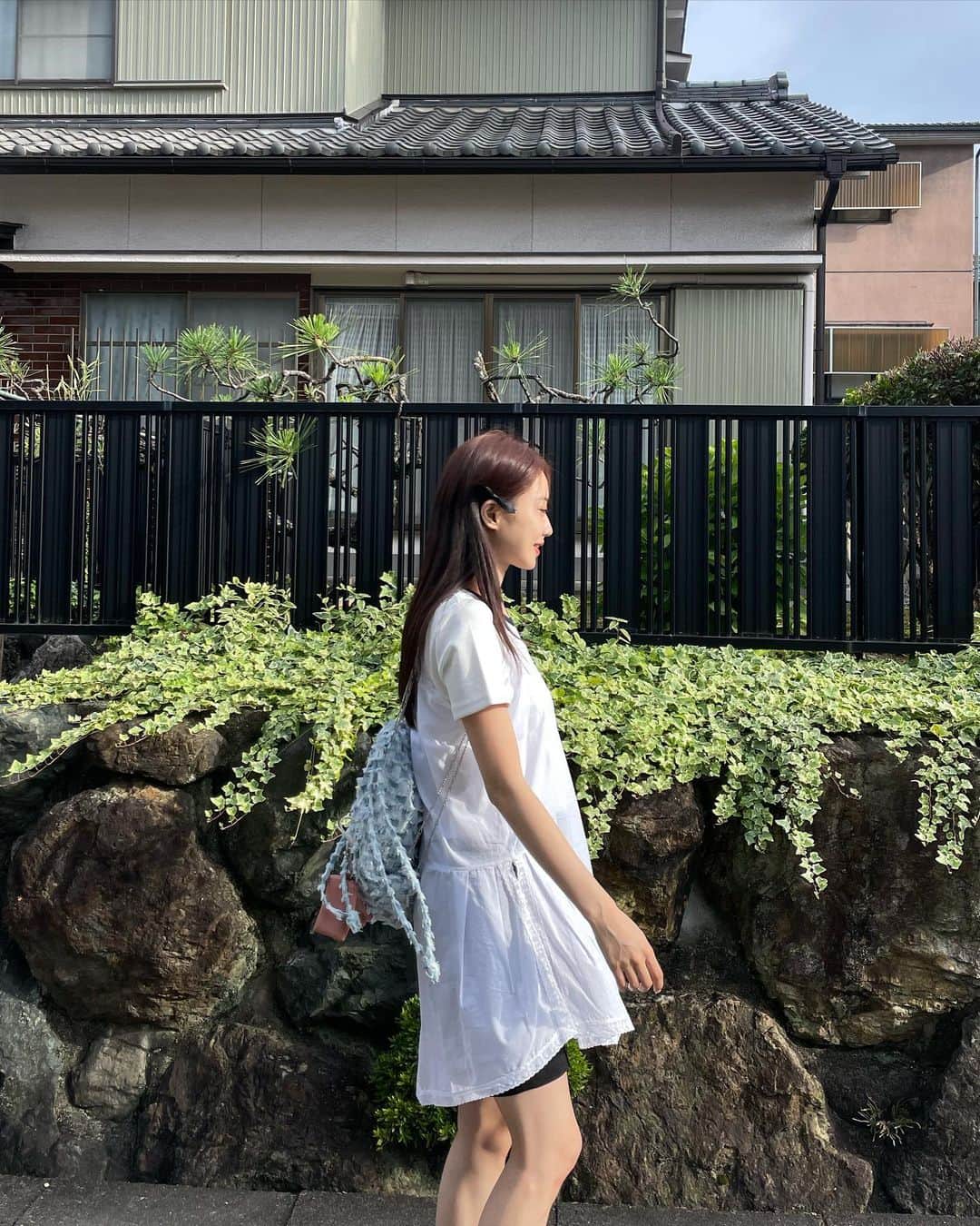 ギョンリ のインスタグラム：「나고야 n년차 주부 내 친구💗  생일 같이 못 보낸다고 미역국 끓여서 미리 생일밥까지.. 나 너무 감동 받았다 가스나야🫶🏻  동네산책하고 마트가고 같이 외식하고 집밥먹고.. 정말 편하고 행복했던 일주일 입니다 근데 살 5g🐶 찐 기분..  한국 돌아 오자마자 나고야 천둥번개 라는데 저 날씨요정 맞죠..?🧚🏻‍♀️  #나고야여행 #ootd ~ 🎀」
