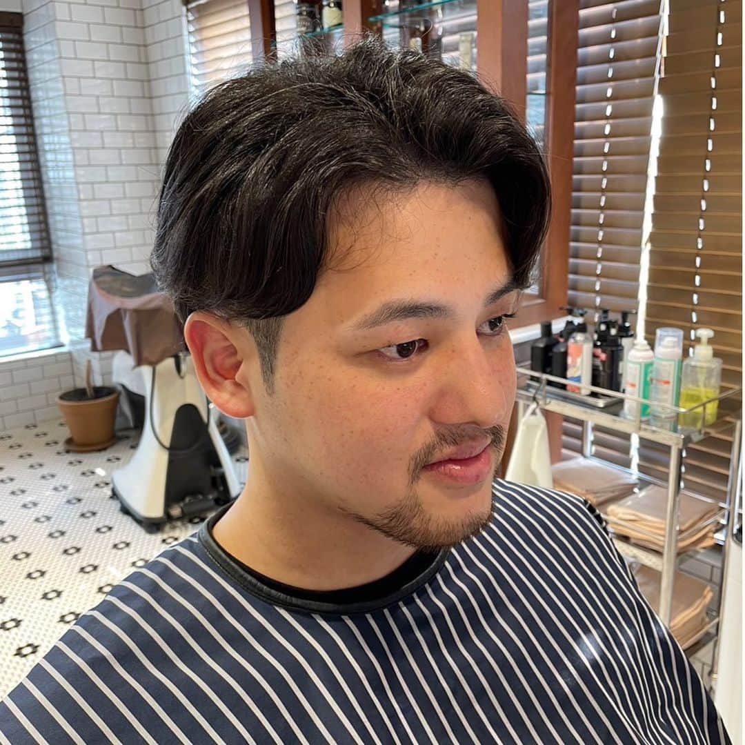 フリーマンズスポーティングクラブのインスタグラム：「FSC - FUTAKOTAMAGAWA BARBER💈  ⁡ HAIR CUT ¥6,600(tax incl.) made by @fuyukisaito   #freemanssportingclub  #fscbarber #barbershop #barber #mensgrooming」