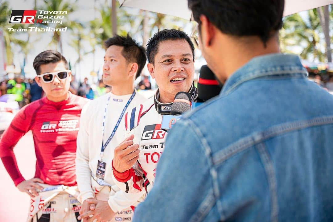 Toyota team thailandさんのインスタグラム写真 - (Toyota team thailandInstagram)「🔥🏆บางแสนเดือด มันส์จนวินาทีสุดท้าย RAAT Thailand Endurance International Championship R.2 แมน เอ็กซ์ กล้า #19 พลิกเกมส์ใส่เต็มไล่น็อครอบตลอดทาง เข้าเส้นชัยเป็นอันดับ 1 Overall และในรุ่น TouringCar จบการแข่งขันมาราธอน 4 ชั่วโมง บนสนามเลียบหาดบางแสนที่สวยและยาวที่สุดในโลก  🚗#19 🏆WINNER Overall & In Class Driver: ณัฐพงษ์ ห่อทองคำ (Nattapong H.) / อัครพงษ์ อัคนีนิโรธ (Akkarapong A.) / กฤษฏิ์ วสุรัตน์ Kris V. Car: TOYOTA 86 Class: Touring Car Laps: 84  🚗#20 5th Overall & In Class Driver: สุทธิพงศ์ สมิตชาติ (Suttipong S.) / ณัฐวุฒิ เจริญสุขะวัฒนะ (Nattavude C.) / Hermann M. Car: TOYOTA 86 Class: Touring Car Laps: 81  🚗#37 DNF (Race Accident) Driver: ธัญชนก เจริญสุขะวัฒนะ Thanchanok C. / ณ ดล วัฒนธรรม (Na Dol V.) / เคนทาโร่ ชิบะ (Kentaro C.) Car: Altis One Make Race Class: Altis One Make Race Laps: 40」6月28日 16時28分 - toyotagazooracingteamthailand