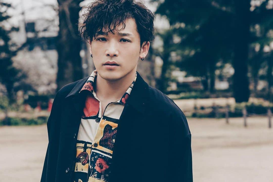 斎藤洸のインスタグラム：「7/7、下北沢風知空知での七夕ワンマン。 皆さんのリクエストからセットリストを決める企画です！前回配信でリクエスト頂いた中で選んだ仮のリストを公開！  赤とんぼ（cover） 愛星児 緑の時空 パノラマ  聖なるみんな プラネタリズム 秘密 Hearts Birth 大人 あなたかなた Tenbodai  さらにもう少し増やしてたっぷり歌いますので、7/7はお楽しみに！！  ※チケット予約はストーリーズのリンクから」