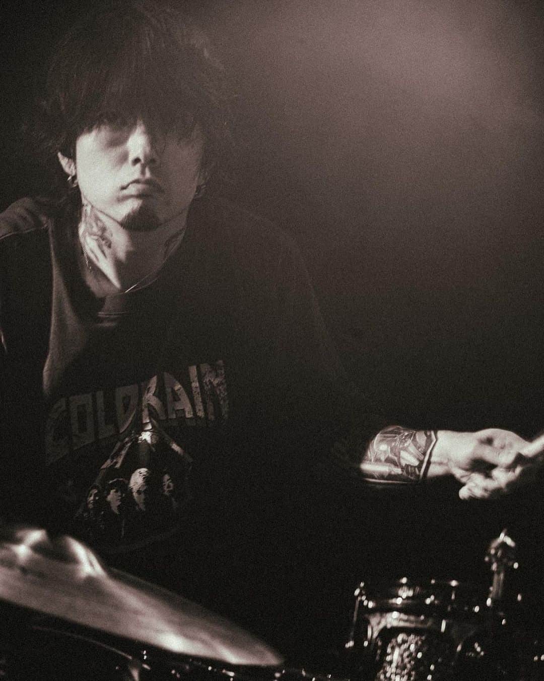 coldrainさんのインスタグラム写真 - (coldrainInstagram)「【Sound Check】  “RE:ADMISSION” LIVE HOUSE TOUR 2023 at 千葉LOOK  "The time has come"  by Sugi   Photo by @yamada_mphoto   #coldrain  #SWEETSIXTEEN」6月28日 17時10分 - coldrain_official