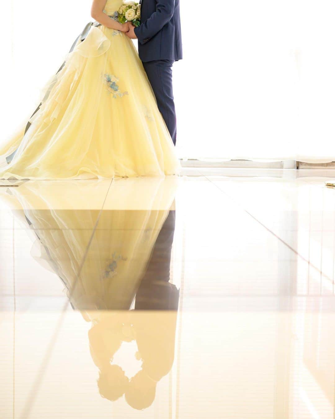 ホテル国際21のインスタグラム：「※ 【weddingレポート】 May you be forever happy🤍  ♥｡･ﾟ♡ﾟ･｡♥｡･ﾟ♡ﾟ･｡♥｡･ﾟ♡ﾟ・。゜♥｡ﾟ♡ﾟ･｡♥｡･ﾟ♡ﾟ･｡♥｡･ﾟ♡ﾟ･｡♥｡. . ブライダルフェア受付中です🎉 ご予約は @hotelkokusai21_bridal の HPから出来ます🌟 . ｡♥｡･ﾟ♡ﾟ･｡♥｡･ﾟ♡ﾟ･｡♥｡･ﾟ♡ﾟ・。゜♥｡ﾟ♡ﾟ･｡♥｡･ﾟ♡ﾟ･｡♥｡･ﾟ♡ﾟ･👰🤵✨  . #ホテル国際21　#ウェディング　#ホテルウェディング　#ブライダル　#長野　#長野結婚式　#長野市結婚式　#長野花嫁 #長野県　#長野市　#結婚式場　#結婚式　#披露宴会場　#チャペル　#衣裳　#ウェディングドレス　#タキシード　#コーディネート　#ヘアメイク　#花嫁ヘア　#花嫁メイク　#ブーケ　#ウェディングケーキ　#全国のプレ花嫁さんと繋がりたい　#花嫁　#プレ花嫁　#卒花　#前撮り　#後撮り　#wedding」