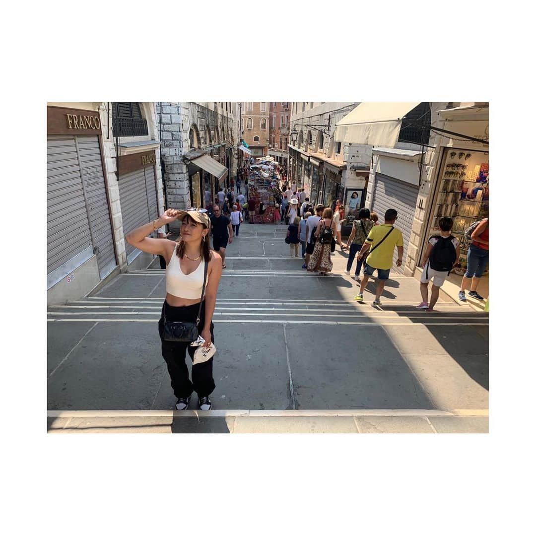 RENA（久保田玲奈）さんのインスタグラム写真 - (RENA（久保田玲奈）Instagram)「ヴェネツィア ブラーノ  #Italia #venice #burano」6月28日 17時36分 - sb_rena