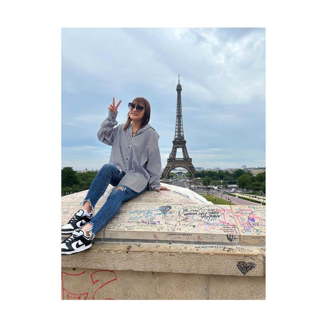 RENA（久保田玲奈）さんのインスタグラム写真 - (RENA（久保田玲奈）Instagram)「フランス！凱旋門！エッフェル塔🤍❤️💙  スポンサードしていただいている 株式会社ベルティス平井社長に ご招待していただき ヨーロッパ旅行に行くことができました🥹  パリで合流させていただき とても素敵な時間を ご一緒させていただきました🙏✨✨  ありがとうございました‼️ 今後とも宜しくお願いします‼️  #France」6月28日 17時49分 - sb_rena