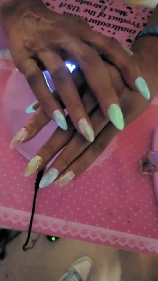 Max Estradaのインスタグラム：「Enailcouture.com precious minerals glow in the dark top coat, turns any color into a glow in the dark fantasy  Enailcouture.com new 123go bubble gum gel,  solid glue gel♡ vegan and Hypoallergenic.  Made in America 🇺🇸The moment so many have been waiting for is finally here! Enailcouture.com 123go maximum square is the longest flat boxy square pre made full coverage gel nail in the game. We also dropped xs sculpture square and magical ice hologram stickers☆Enailcouture.com 123go 5XL Coffin nails are the longest full coverage pre made gel nails in the world. They are EVERYTHING, made in America.Enailcouture.com new product drop ♡!~ 123go diy gel and our new charm nail stickers 😍Enailcouture.com made in American ♡!~Enailcouture.com 123go pre made gel nails are the game changer !~ perfect nails every time with no smells or dust!~ long lasting and easy removal , made in America! Enailcouture.com  #ネイル #nailpolish #nailswag #nailaddict #nailfashion #nailartheaven #nails2inspire #nailsofinstagram #instanails #naillife #nailporn #gelnails #gelpolish #stilettonails #nailaddict #nail #💅🏻 #nailtech#nailsonfleek #nailartwow #네일아트 #nails #nailart #notd #makeup #젤네일  #glamnails #nailcolor  #nailsalon #nailsdid #nailsoftheday Enailcouture.com」