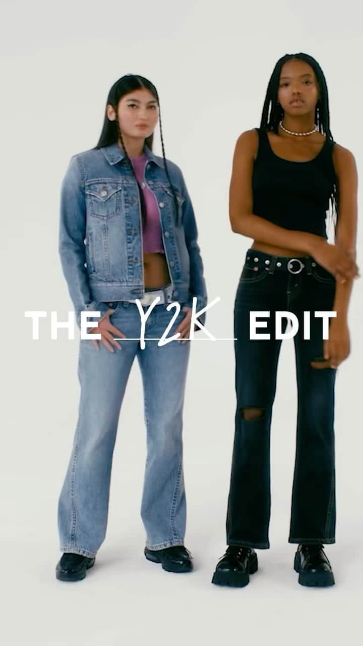 Levi’sのインスタグラム：「From midriff-baring baby tees to body-hugging low-rise jeans—the aughts have returned like they never left. 🦋☎️💿💖🍭📟☯️  Shop our Y2K Edit via link in stories.」