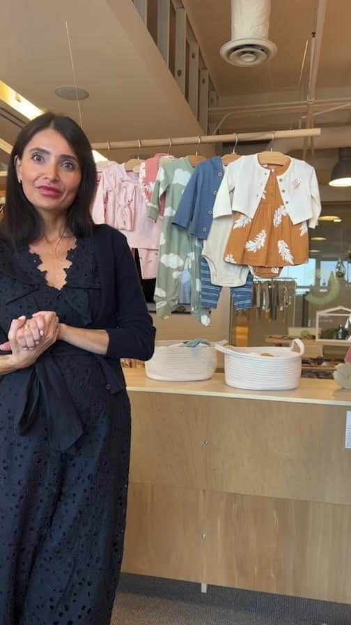 のインスタグラム：「Stella from Carter’s merchandising shares everything you need to outfit baby’s first year. 👶🏼」
