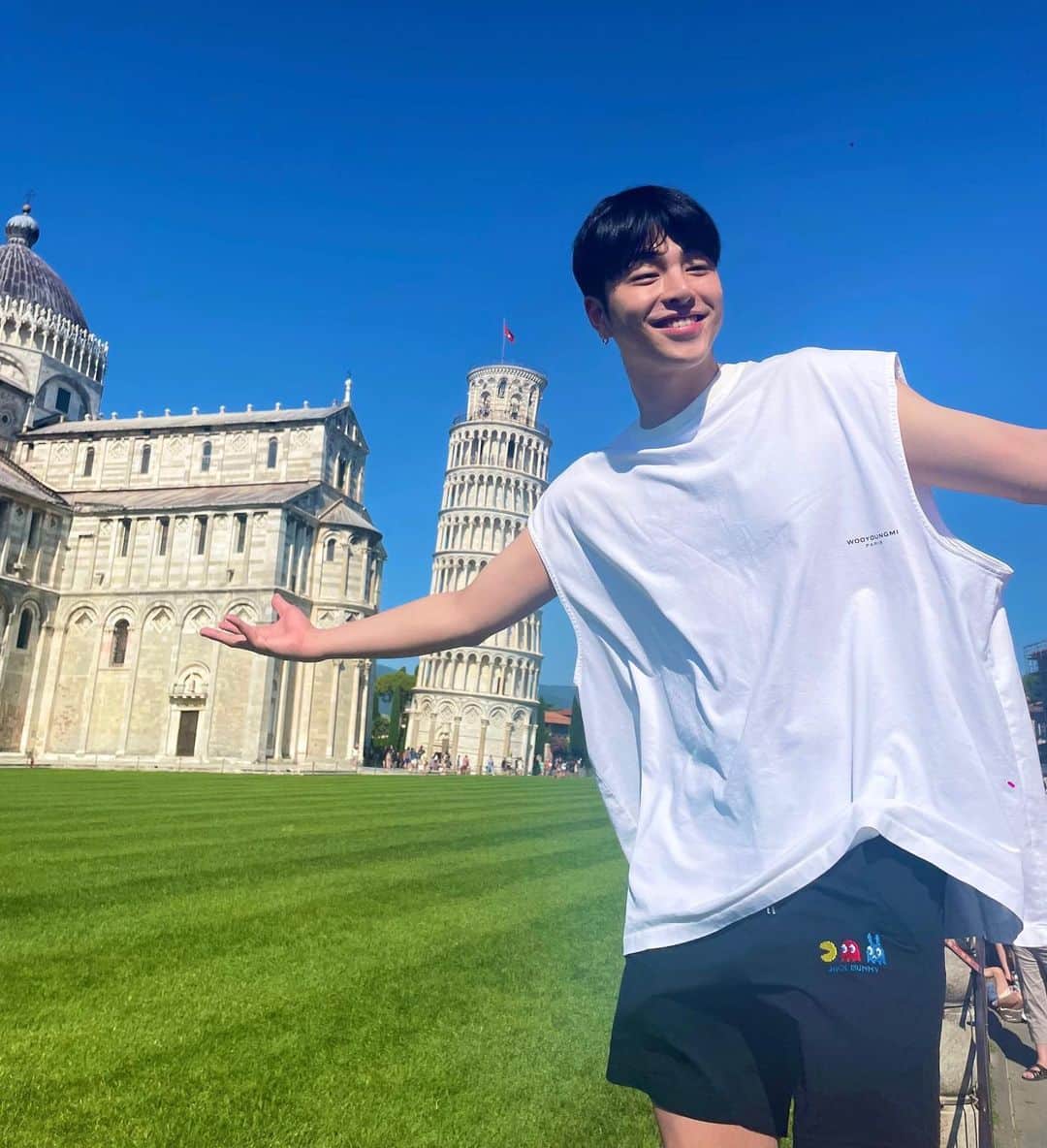 JU-NE（ク・ジュンフェ）のインスタグラム：「Ti amo, Italia! E’ stata un‘esperienza meravigliosa😁」
