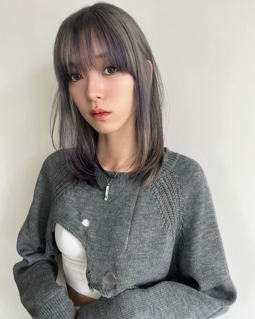 夏目璃乃のインスタグラム：「new hairstyles💜  アシンメトリーにしてもらっているのです‪‪☺︎‬ めちゃくちゃ理想でかわいすぎる🫶🏻」