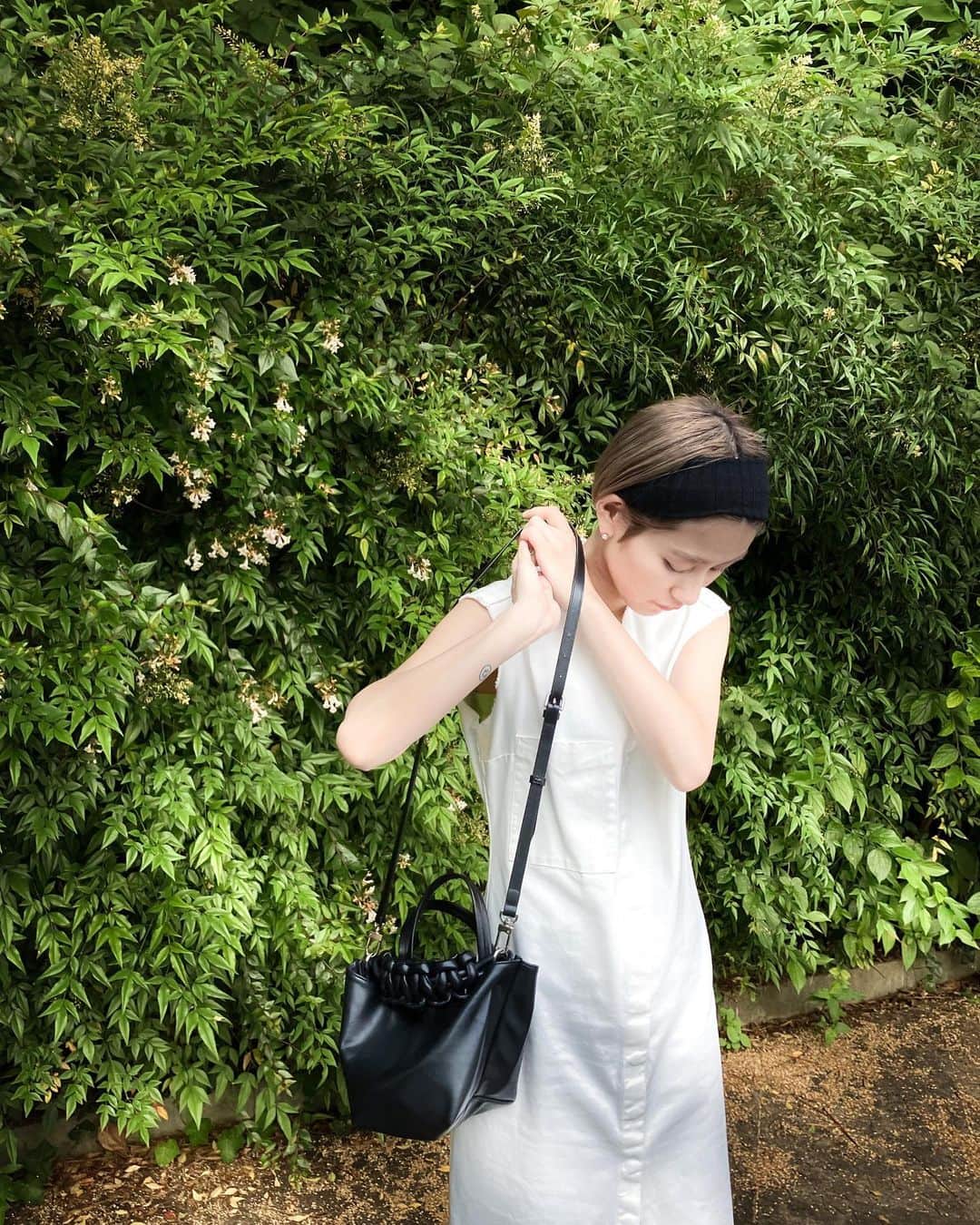 浦川望美さんのインスタグラム写真 - (浦川望美Instagram)「最近のデイリーバッグ chisaiのによく入る。 柔らかなフォルムのレザーバッグを探していたので気に入っている」6月28日 20時08分 - noz_omi