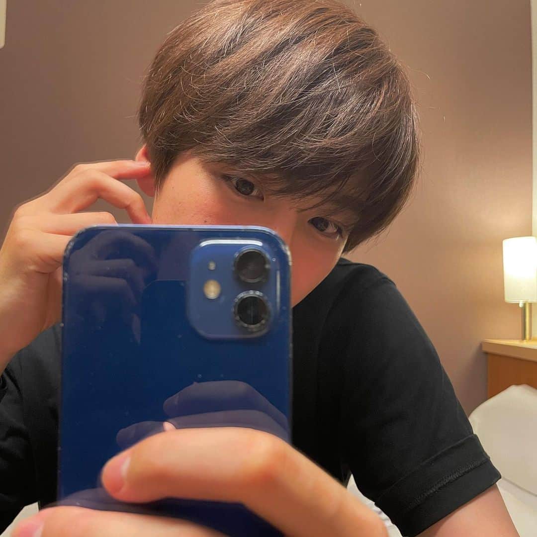 山下航平さんのインスタグラム写真 - (山下航平Instagram)「髪色変わったよ〜🙌 すこしだけ茶色になりました。」6月28日 20時39分 - kouhei_yamashita_official
