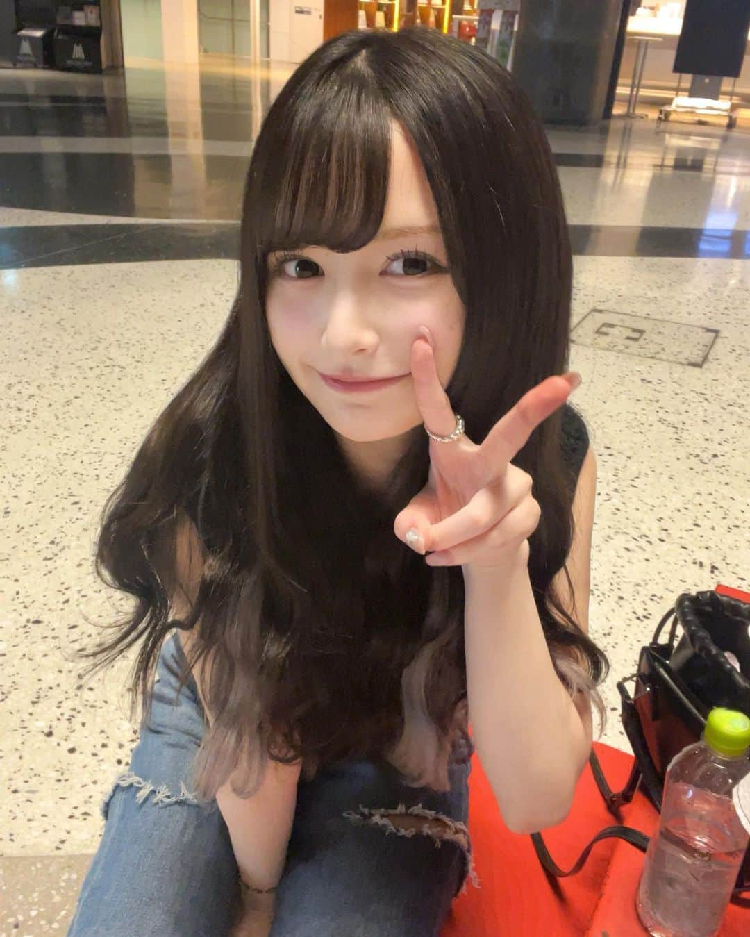 山本望叶のインスタグラム：「ぴーす·͜· ︎︎  #ootd #code #コーデ #夏服コーデ #emoda」