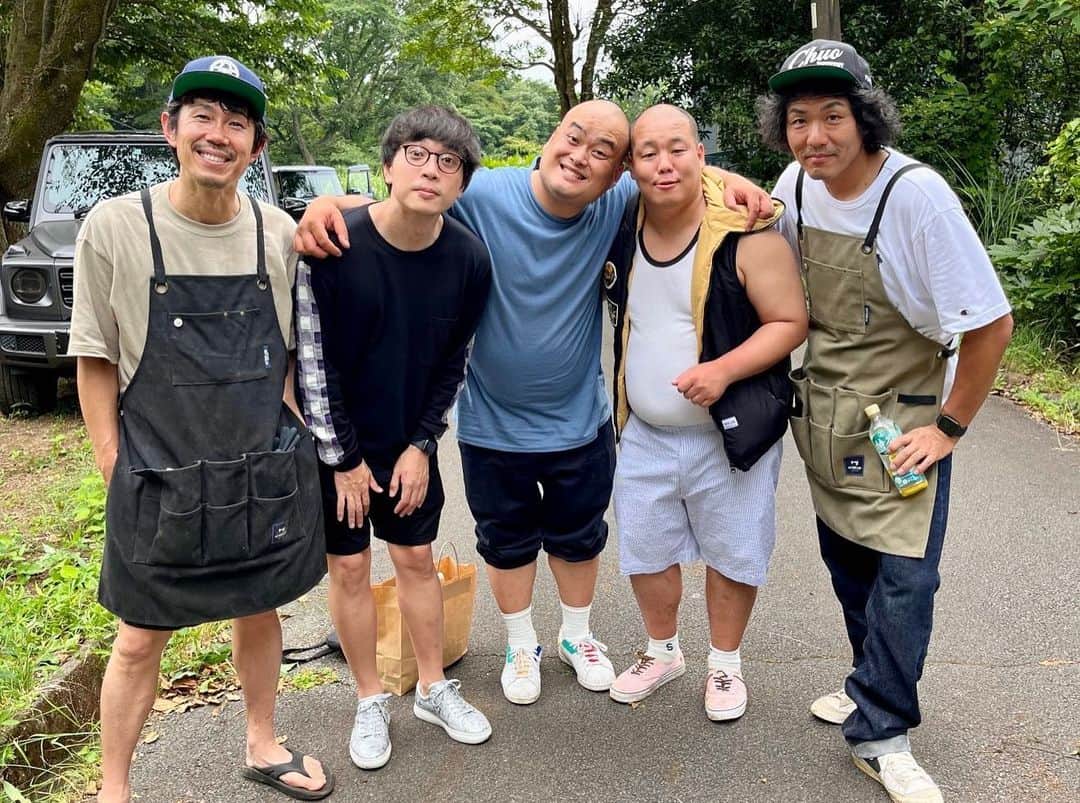小山英機さんのインスタグラム写真 - (小山英機Instagram)「. 「Cheeky's a GoGo!」最終回にスタジオゲストで呼んでいただきました🗾🌈🗼 楽しすぎたんで、是非とも見逃し配信で見て欲しいです！ あっという間だった1年3ヶ月、本当にありがとうございました🙇🏻 終わってからは、トータルテンボス藤田さんと飲ませて頂き、家に泊めて頂き、次の日はトータルさんのYouTubeにも出させて頂きました✨ 最強最高の二日間でした！！(寝起き1秒で藤田さんの朝勃ち見さされた事以外は)」6月28日 20時42分 - monkoya13