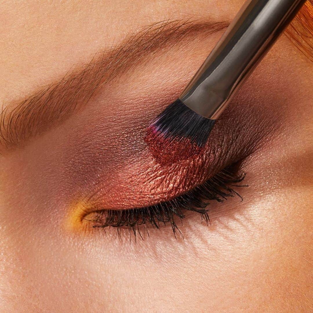 KIKO MILANOさんのインスタグラム写真 - (KIKO MILANOInstagram)「This look is perfect for a night out! 💃 Anyone else doing #sunset vibes on the eyes? 🧡 Swipe up to get some #sunsetmakeup inspo 🌅  Bright Quartet Eyeshadow Palette 03 - Glamour Multifinish Eyeshadow Palette 02, 03 - Maxi Mod Volume & Definition Mascara - Micro Precision Eyebrow Pencil 02 - Powder Power Lipstick 03,09 - New Power Pro Nail Lacquer 220 - Eyes 51 Shader Brush」6月28日 20時43分 - kikomilano