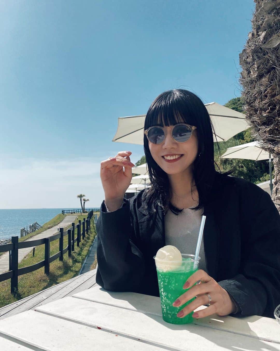 春田麻緒のインスタグラム：「最近のマイブームはクリームソーダです🍈 マックのやつ週2でのんでる🥤」