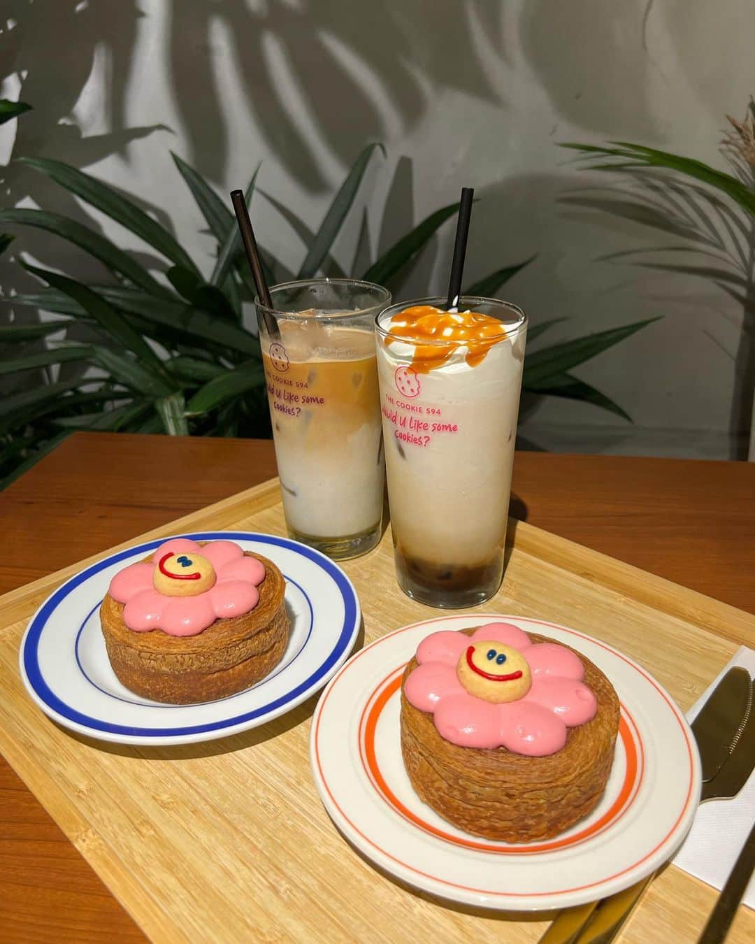 沖楓花のインスタグラム：「✧🩷☕️  #新大久保カフェ #新宿カフェ  #cafe #tokyocafe #カフェ」