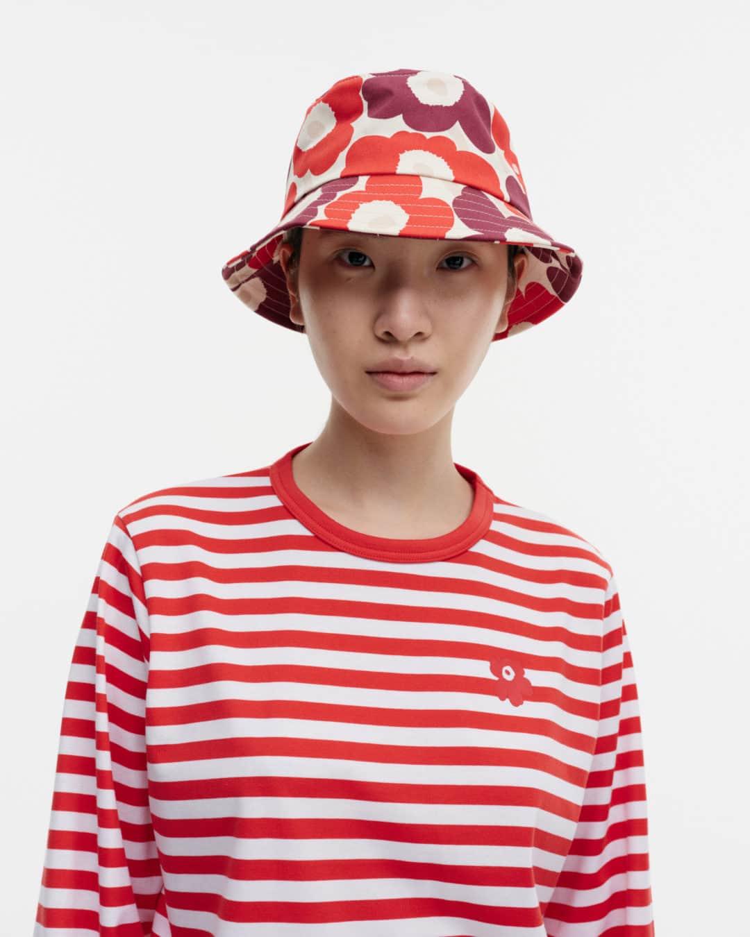 マリメッコのインスタグラム：「Whoever said that basics are boring obviously hasn't seen our Kioski collection, where comfiness meets bold patterns and the yummiest of hues. Pick your favorite flavor and boost your look with fun accessories. 🍭  Explore the new Kioski edit at marimekko.com. #marimekko」