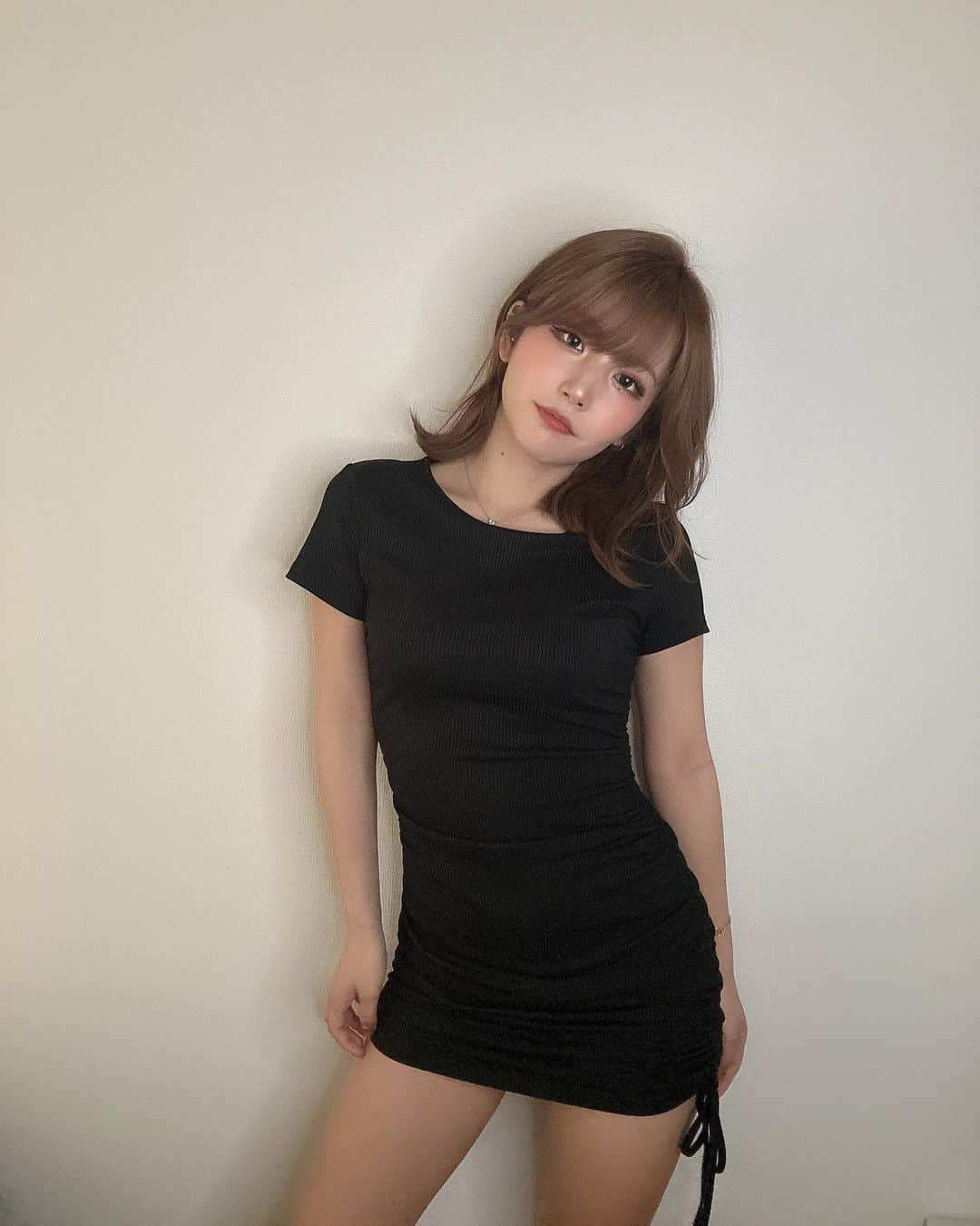 かのあい。のインスタグラム：「🖤 . #ootd #低身長 #低身長コーデ  #shein  #カノアイコーデ」