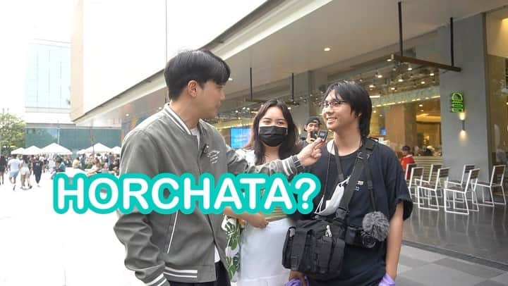 Ryan Bangのインスタグラム：「Siesta Horchata Vendor For a Day at High Street, BGC! @siesta.horchata   Vlog uploaded on my YouTube channel! 🫶🏻🥤 youtube.com/ryanbang  #siestahorchata #horchata #오르차타」