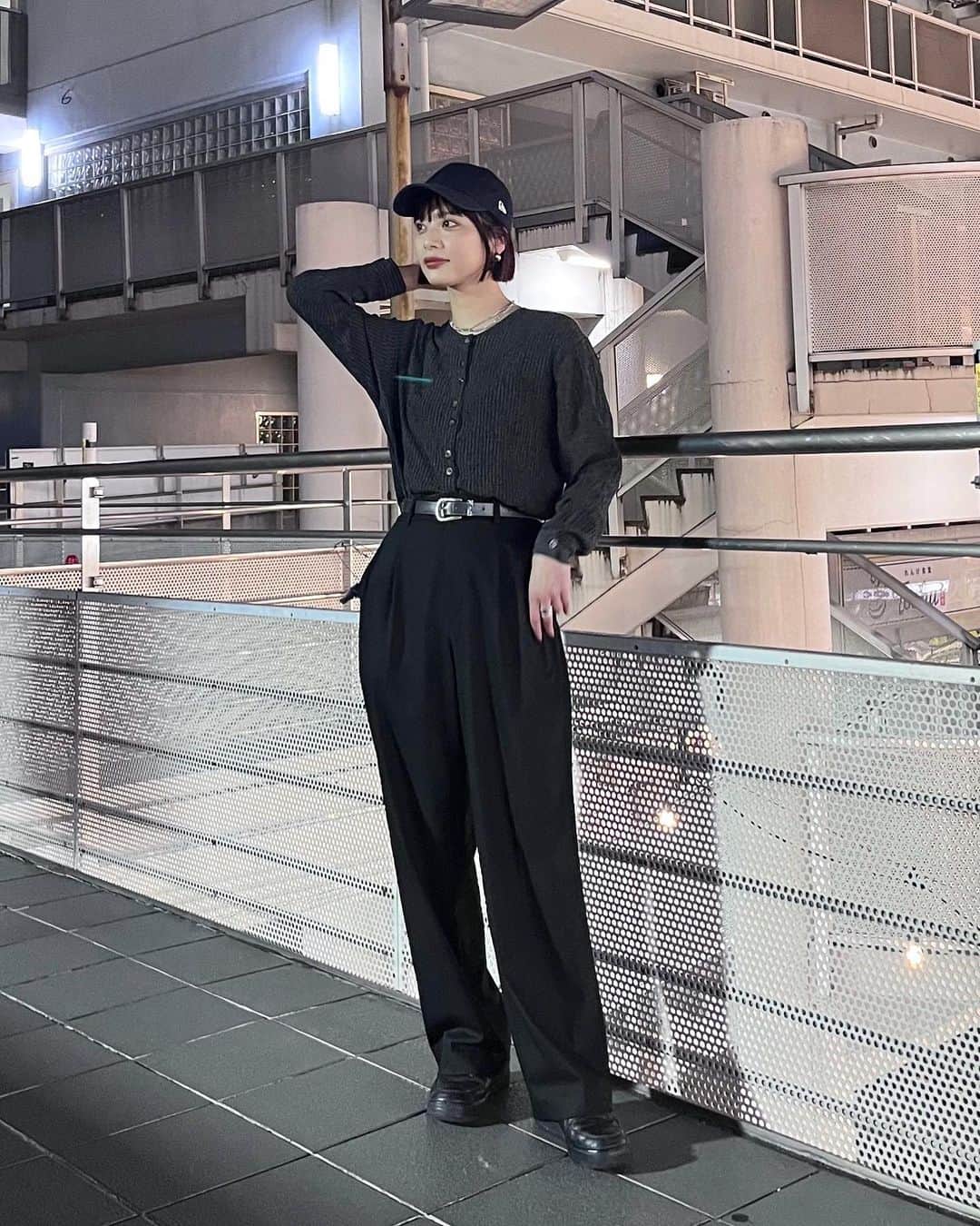 のインスタグラム：「.   @uniqlo_jp で買ったパンツがお気に入りすぎる🥺❤︎ ⁡ ⁡ ⁡ ⁡ 最近キャップ被りすぎてますね、、、（笑） ⁡ ⁡ ⁡ ⁡ ⁡ ⁡ ⁡ ⁡ ⁡ #休日コーデ #ユニクロ #ユニクロ購入品 #カジュアルコーデ #ワイドパンツ #キャップコーデ #キャップ女子」