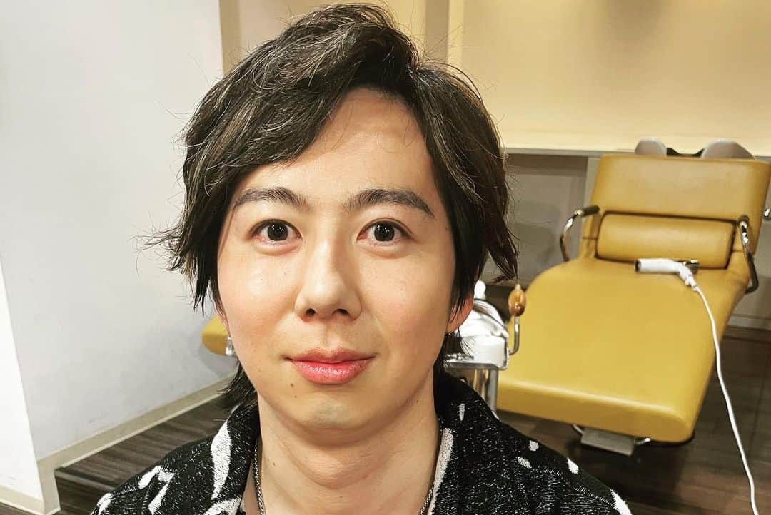 滝澤悠希さんのインスタグラム写真 - (滝澤悠希Instagram)「ラヴィットの 「アナウンサー変身計画」のロケに、 参加させていただきました！ きのうの番組をご覧いただいた方、 ありがとうございました。  放送を見るのがめちゃくちゃ不安でしたが、 「ほかの出演者の皆さま」と「編集の力」の ありがたみが存分に感じられるVTRでした😭  そして、ラルクアンシエルのことが 本当に大好きなので、 〝ラルク愛〟を全国ネットで伝えられたことに、 なによりの喜びを覚えます…。  放送の模様は、TVerで１週間ほど配信されています。 どうぞまだご覧になっていない方、 見ていただけると幸いです。  #ラヴィット #tbs #tbsテレビ #アナウンサー #アナウンサー変身計画 #ラルク #ラルクアンシエル #ドエル #larcenciel  #hyde さん（様） #アルピー #アルコアンドピース #平子祐希 さん #酒井健太 さん #齋藤なぎさ さん #cbcテレビ #山内彩加 さん #sbs #sbsテレビ #静岡放送 #tver」6月28日 21時31分 - yuki_takizawa_sbs