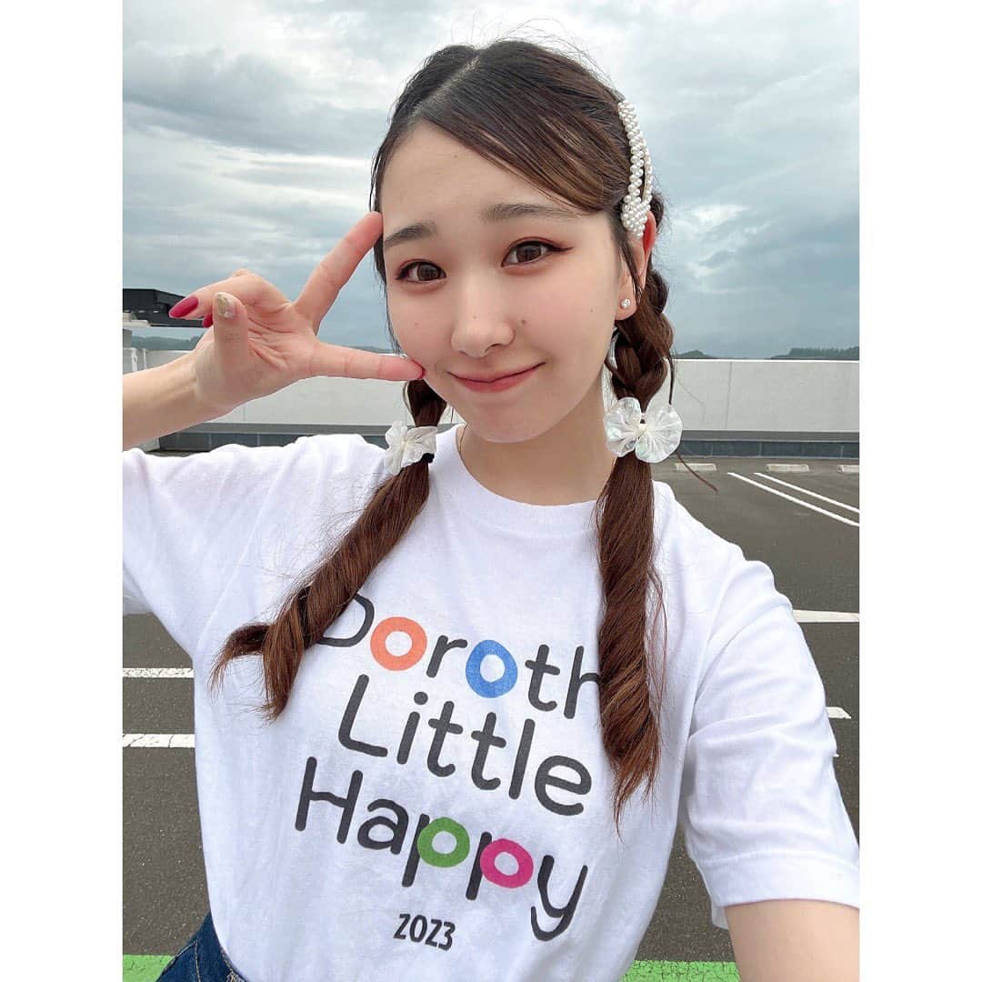 のインスタグラム：「‪‪🧡🩵💚🩷  #デニム の #ショート 丈なんて… もう履かないかもよ？☁🫧🤍」