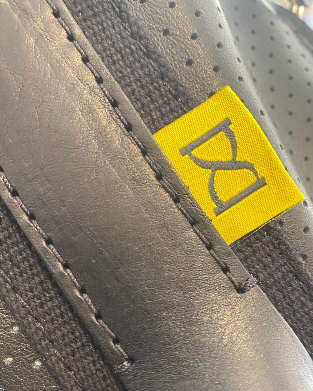 ジョンチャップマンさんのインスタグラム写真 - (ジョンチャップマンInstagram)「We’ve been busy working on something exciting. Here’s a preview of a soon to be revealed collaboration… Stay tuned for the big reveal!」6月28日 22時35分 - chapmanbags