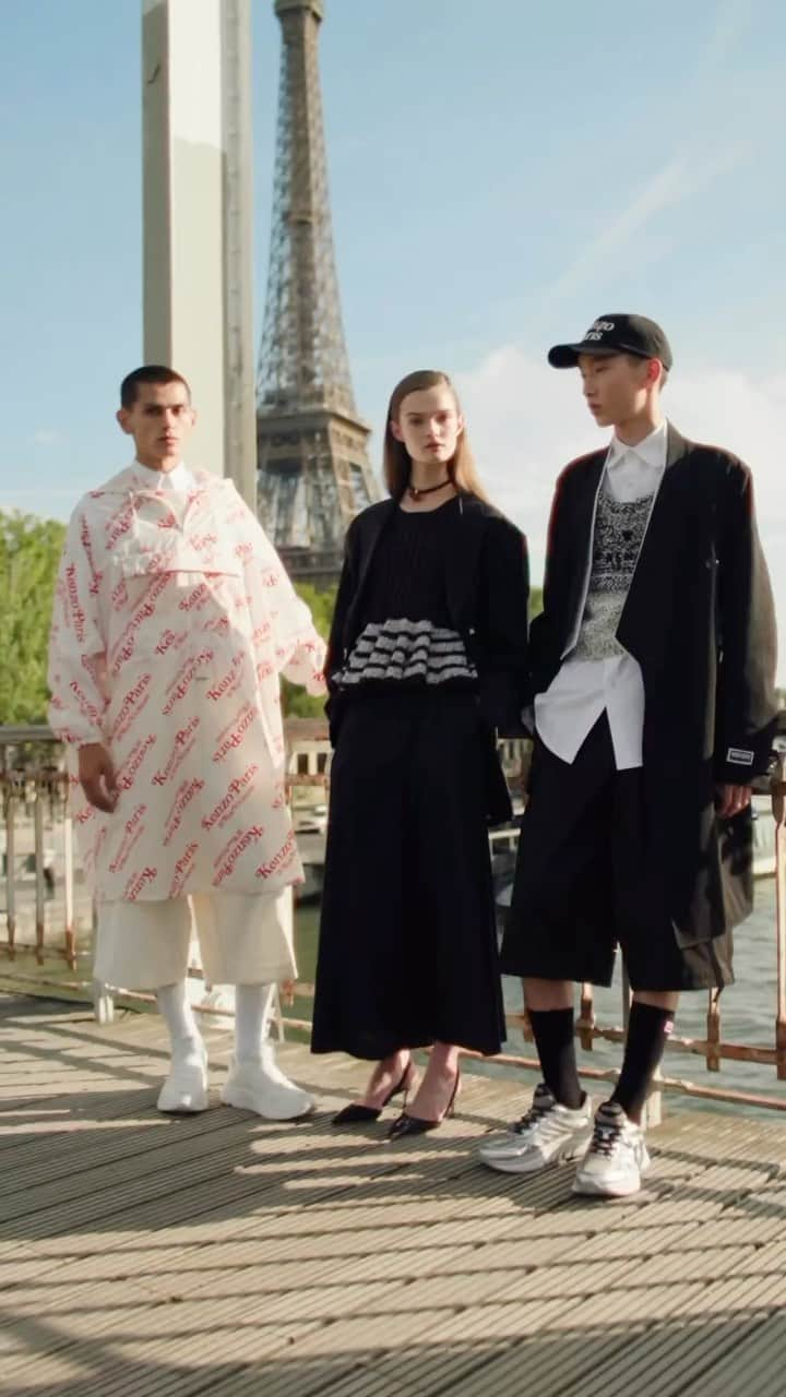 ケンゾーのインスタグラム：「Captured memories facing the Eiffel Tower before the KENZO SS24 show by @Nigo.  Rewatch the KENZO Spring-Summer 2024 runway show by @Nigo on KENZO.COM   #KENZONIGO」