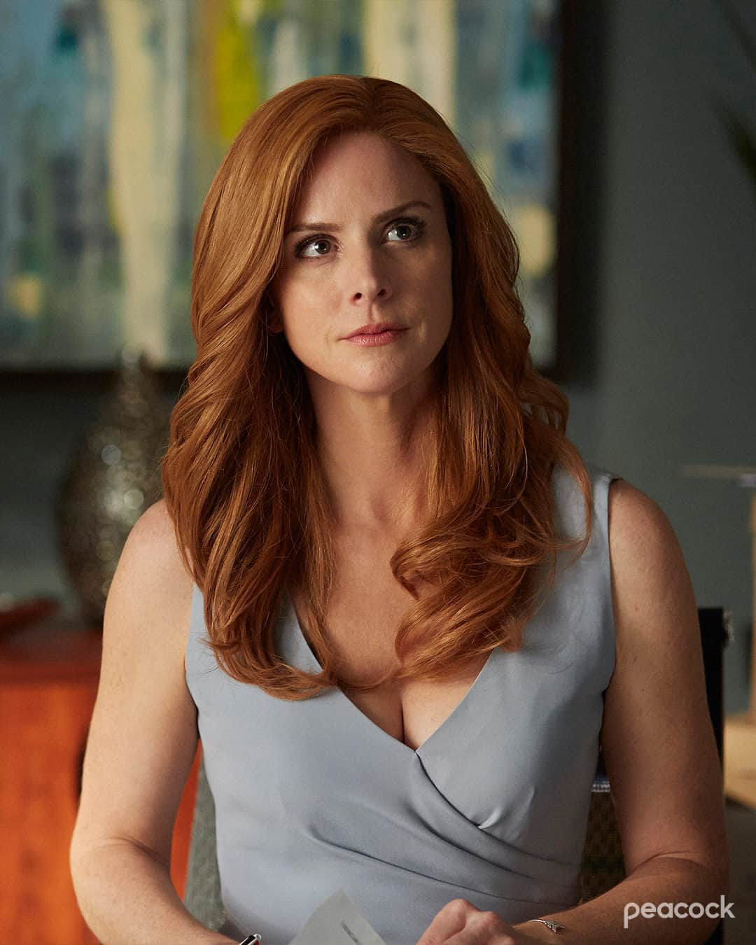 スーツさんのインスタグラム写真 - (スーツInstagram)「🗣️ THIS IS A DONNA PAULSEN APPRECIATION POST 🗣️ My love for Donna (and @iamsarahgrafferty) knows no bounds.   All episodes of Suits streaming now on @peacock.」6月28日 23時01分 - suitspeacock