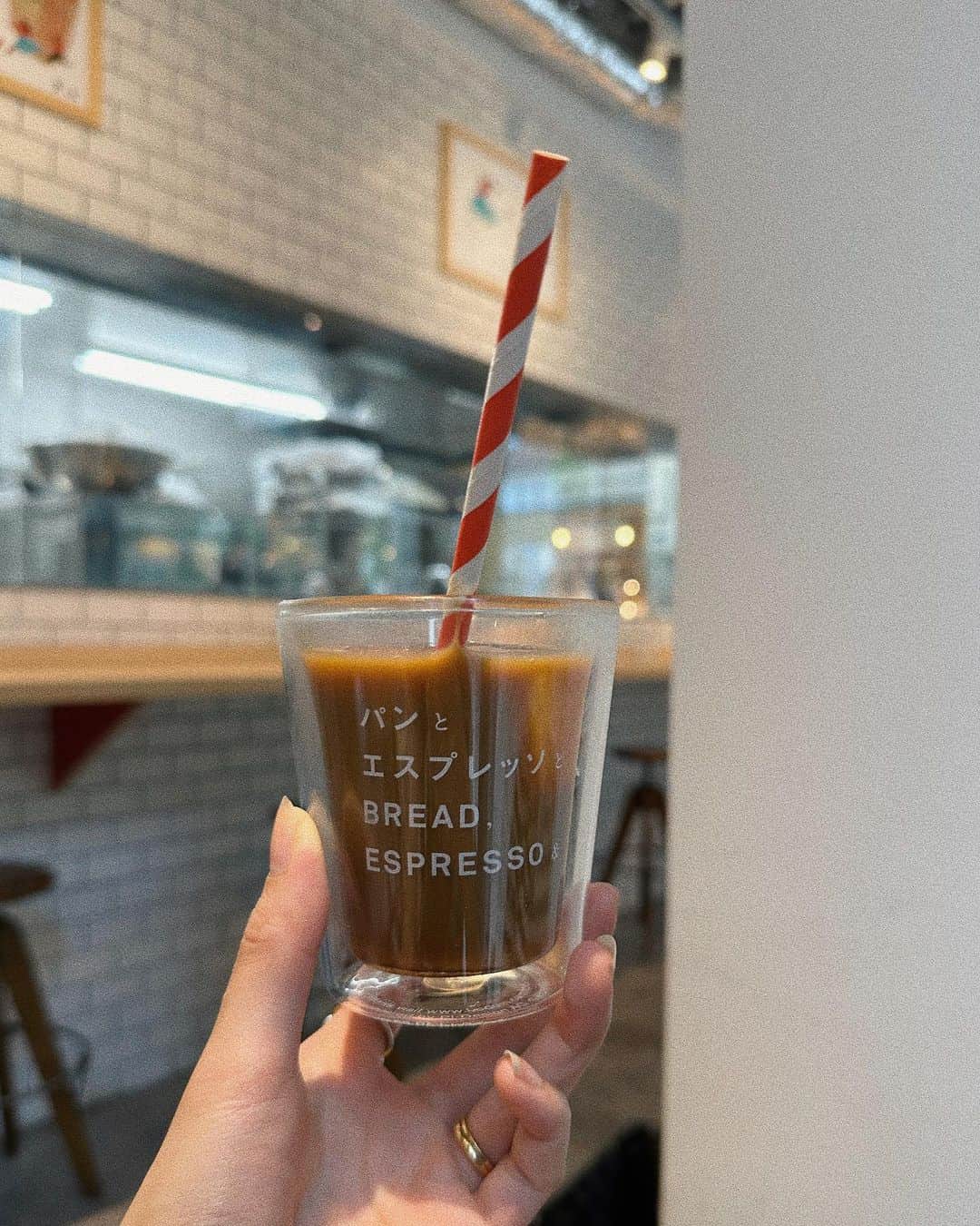 のインスタグラム：「久しぶりの福岡帰省🤞🏼✈︎ 息子が2ヶ月くらいのbabyの時に来たぶりにきた☕️ フレンチトースト美味しかったぁ〜🍯🤤🤎  #fukuokacafe#cafe#福岡カフェ#博多カフェ#パンとエスプレッソと#カフェ活#カフェ巡り#休日の過ごし方」