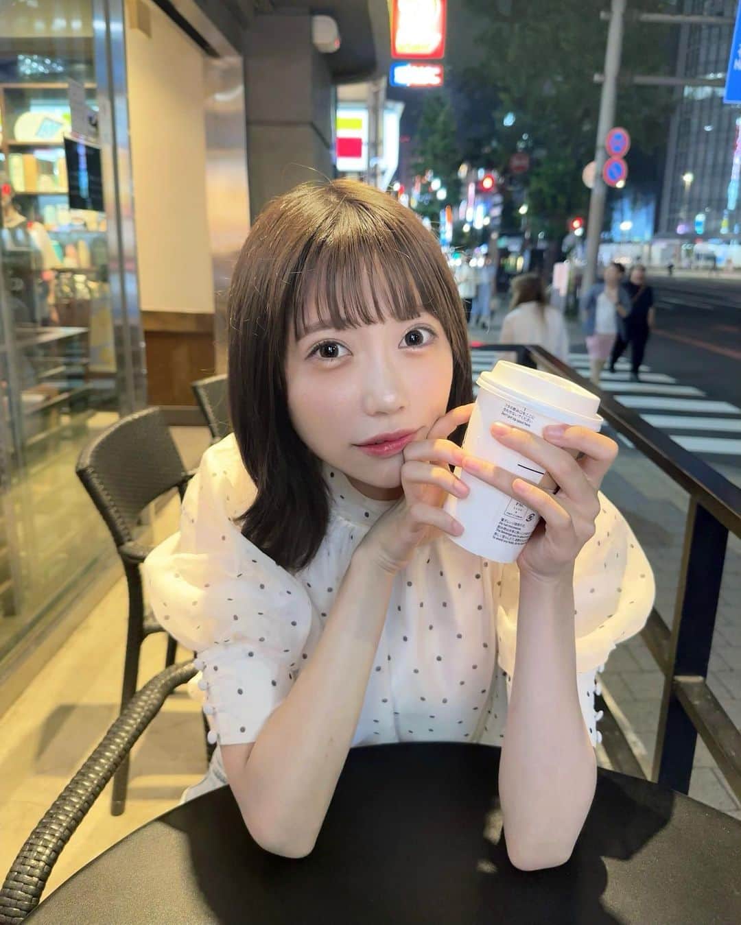 坂本夏海さんのインスタグラム写真 - (坂本夏海Instagram)「ホワイトモカがすきです🥛🤎  混んでると申し訳なくてカスタムできないタイプ（えらい）なので いつかカスタムしてみたいな☺️笑   #スタバ #スタバラ部  #Starbucks」6月28日 23時40分 - _nami_sakamoto