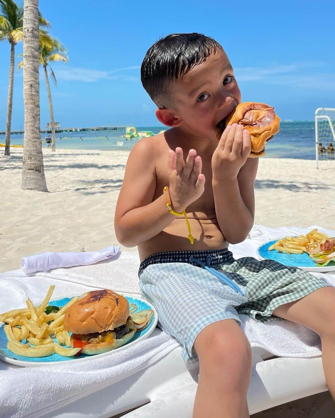 サラ・ステージさんのインスタグラム写真 - (サラ・ステージInstagram)「Sometimes you just need to get away 🇲🇽🌴🥥🐚 @garzablanca.cancun」6月28日 23時50分 - sarahstage