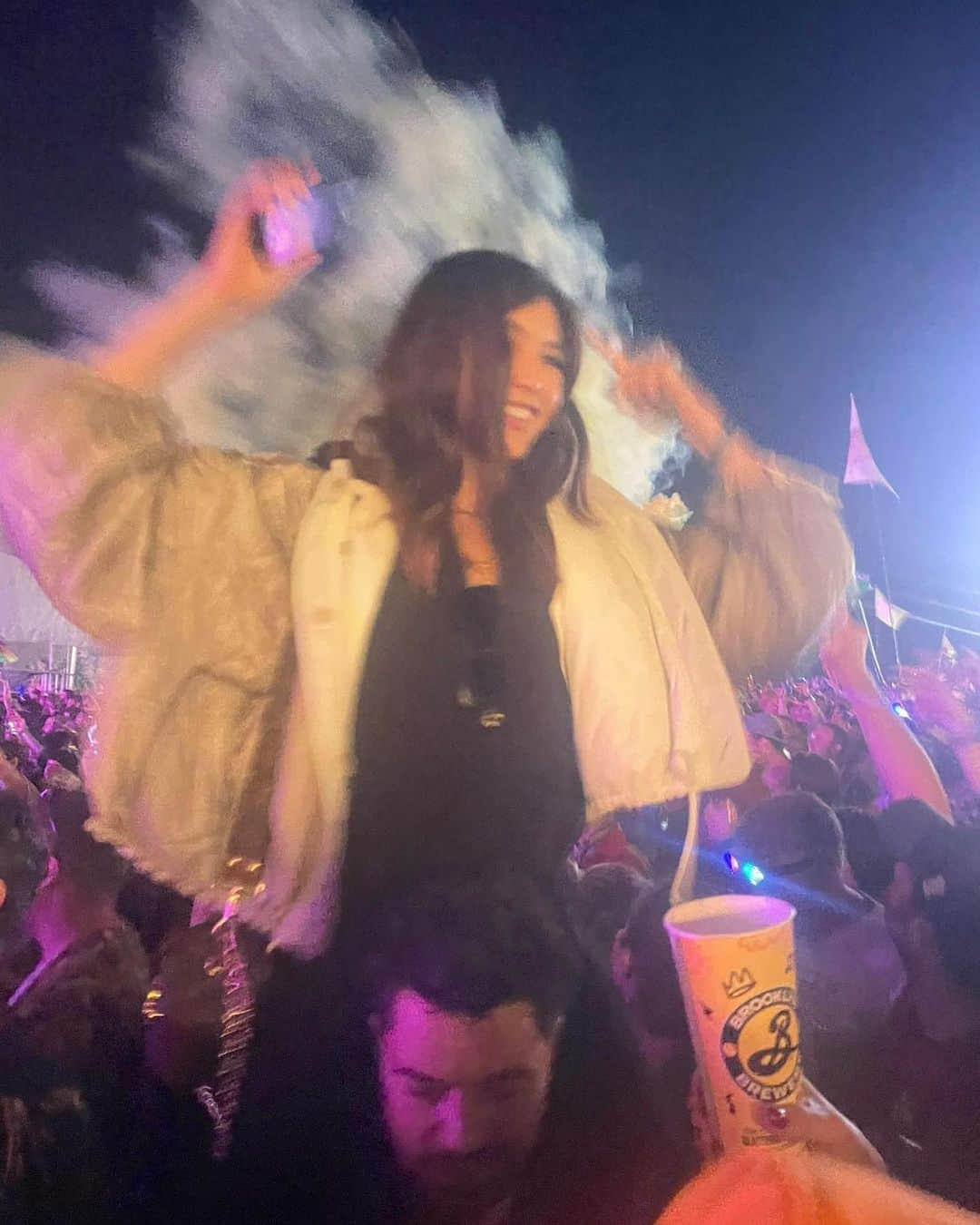 ジェンマ・チャンさんのインスタグラム写真 - (ジェンマ・チャンInstagram)「Best place on Earth 💙🌈✨ Until next year @glastofest 🥹😭  #glastonbury」6月29日 0時04分 - gemmachan