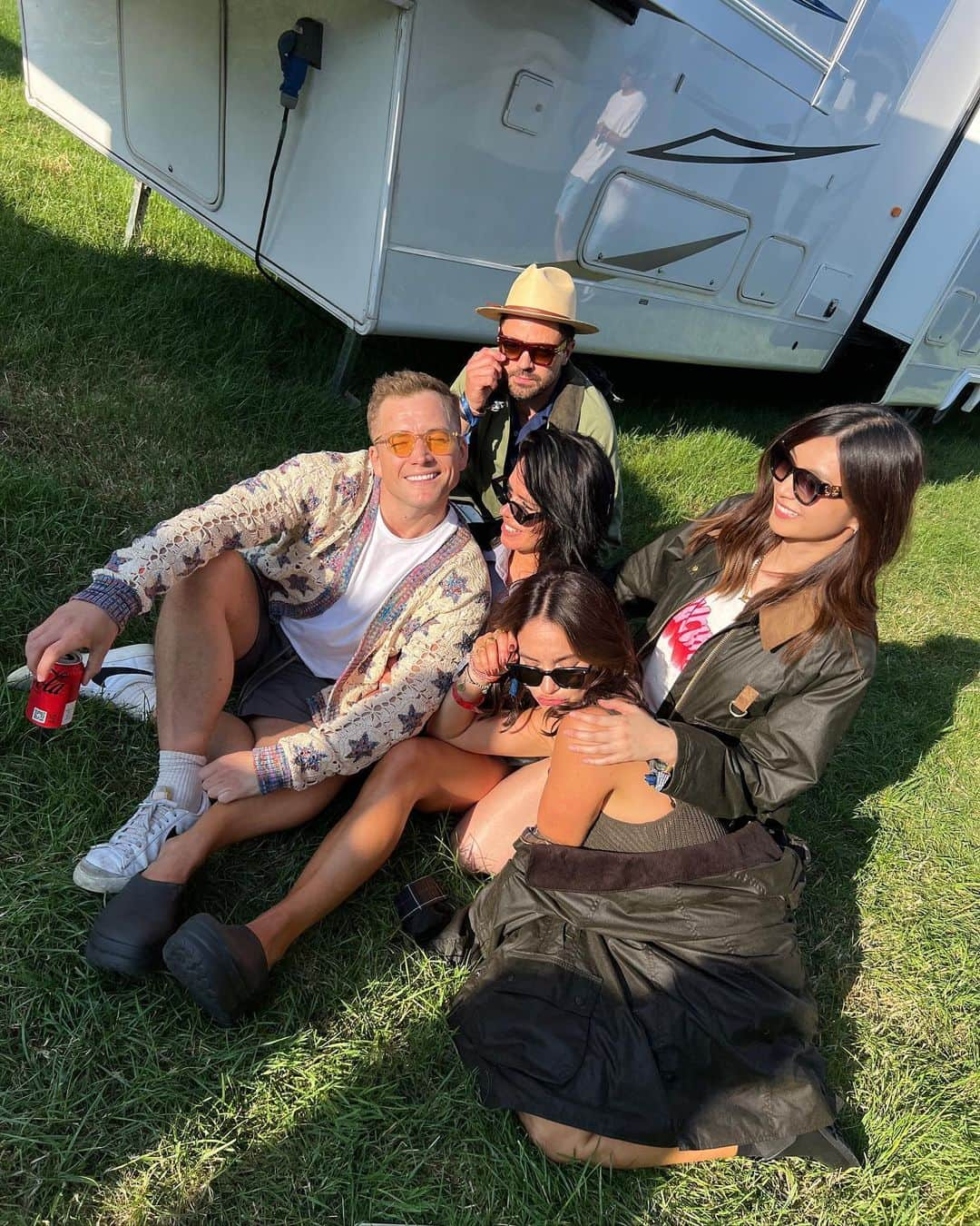 ジェンマ・チャンさんのインスタグラム写真 - (ジェンマ・チャンInstagram)「Best place on Earth 💙🌈✨ Until next year @glastofest 🥹😭  #glastonbury」6月29日 0時04分 - gemmachan