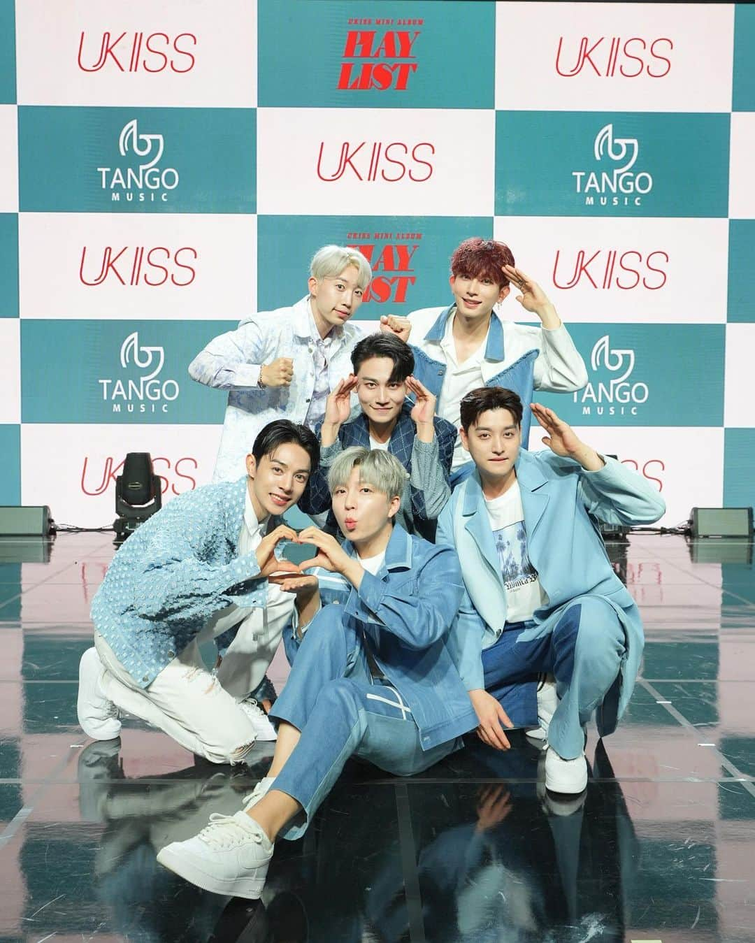 U-KISSのインスタグラム：「UKISS MINI ALBUM PLAY LISTカムバックショーケース！ これからのUKISS活動、楽しみにしていてください！  #UKISS #유키스 #PLAYLIST #갈래! #TheWonderfulEscape」