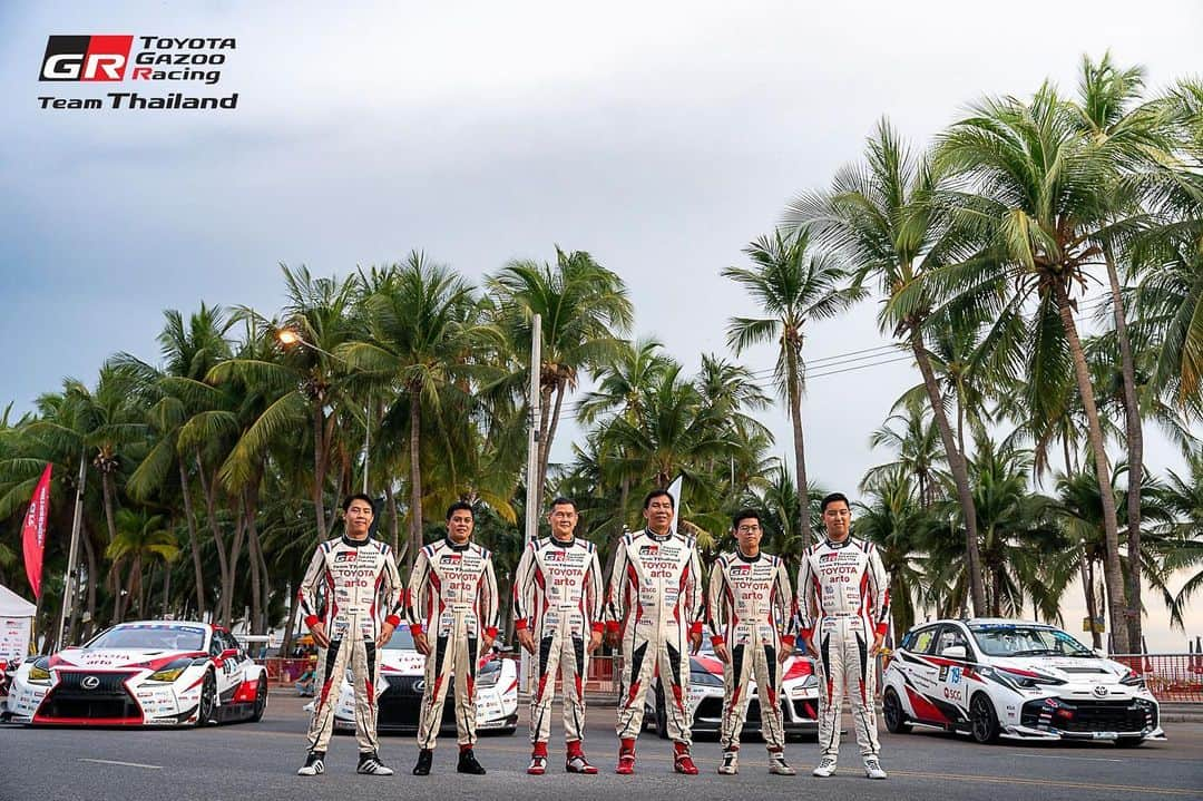 Toyota team thailandさんのインスタグラム写真 - (Toyota team thailandInstagram)「🚗TGRTT x Bangsaen GrandPrix 2023 🔥🌊ทะเลเดือดที่บางแสน  สุดสัปดาห์นี้ สนามเฉพาะกิจเลียบหาดบางแสน ที่มีเสน่ห์ที่สุดในโลก กับ TGRTT ที่จะลงแข่งขันรายการใหญ่  Thailand Super Series R.3-4: 🚗#24 Driver: ณัฐวุฒิ เจริญสุขะวัฒนะ (Nattavude C.) Car: Lexus RC-F Class: GTM AM 🚗#9 Drivers: ณัฐพงษ์  ห่อทองคำ (Nattapong H.) / มานัต กุละปาลานนท์ (Manat K.) Car: Lexus RC-F Class: GT3 Pro 🚗#19 Driver: สุทธิพงศ์ สมิตชาติ (Suttipong S.) Car: TOYOTA Supra GT4 Class: GT4 🚗#19  Driver: ณ ดล วัฒนธรรม (Na Dol V.) Class: Super Compact」6月29日 0時08分 - toyotagazooracingteamthailand