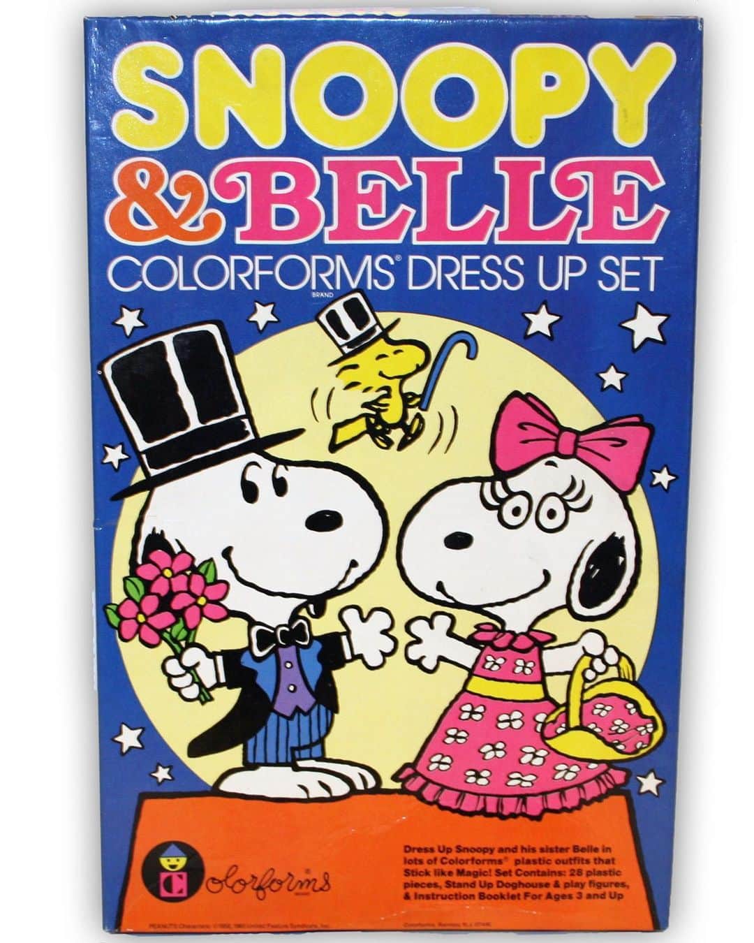 スヌーピーさんのインスタグラム写真 - (スヌーピーInstagram)「🎀 Today is #BelleDay! On this day in 1976, Snoopy's sister, Belle, made her Peanuts debut when Snoopy visits her in Kansas City, Missouri.   As the two have not seen each other since they were puppies at the Daisy Hill Puppy Farm, Snoopy is surprised to see Belle has a teenage son who has a striking resemblance to the Pink Panther! ⁠ ⁠ The two siblings would again cross paths again in France when Snoopy, as the World War I Flying Ace, meets Belle, who conveniently serves as a nurse for the Red Cross.⁠  Although Belle made only a handful of appearances in the Peanuts comic strip, her fan base continues to grow through her extensive merchandise and the worldwide exhibition Snoopy and Belle in Fashion!  📷: 1. Peanuts comic strip, June 28, 1976.⁠ ©PNTS 2. “Plush Belle Baiana” © 1982 Estrela ⁠3. "Snoopy and Belle Dress Up Set" © Colorforms Brand LLC」6月29日 0時18分 - snoopygrams