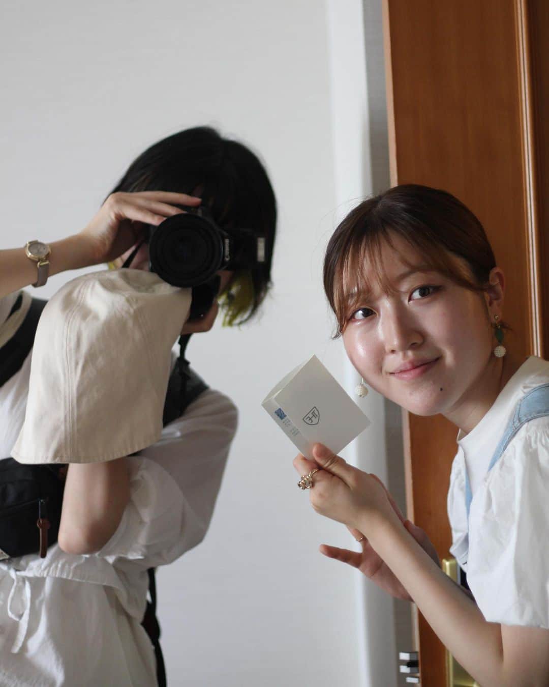 のインスタグラム：「ホテルも素敵なところだったのよ... 思い出にパシャリ。」
