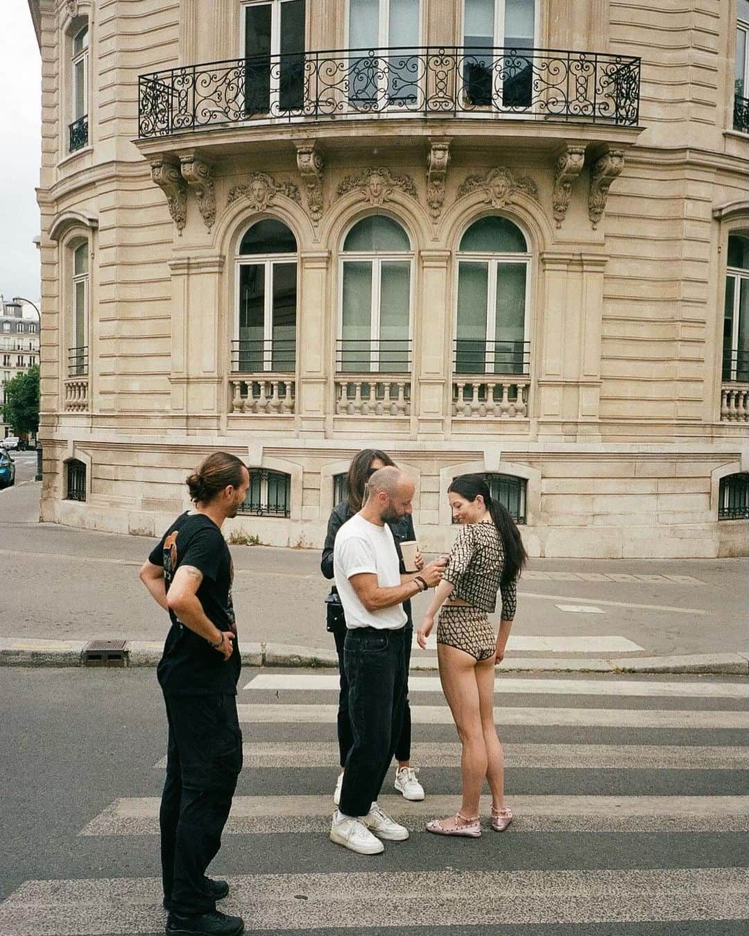 オニール八菜さんのインスタグラム写真 - (オニール八菜Instagram)「Wednesdays we wear pink… 💓 @maisonvalentino」6月29日 0時38分 - hannah87oneill