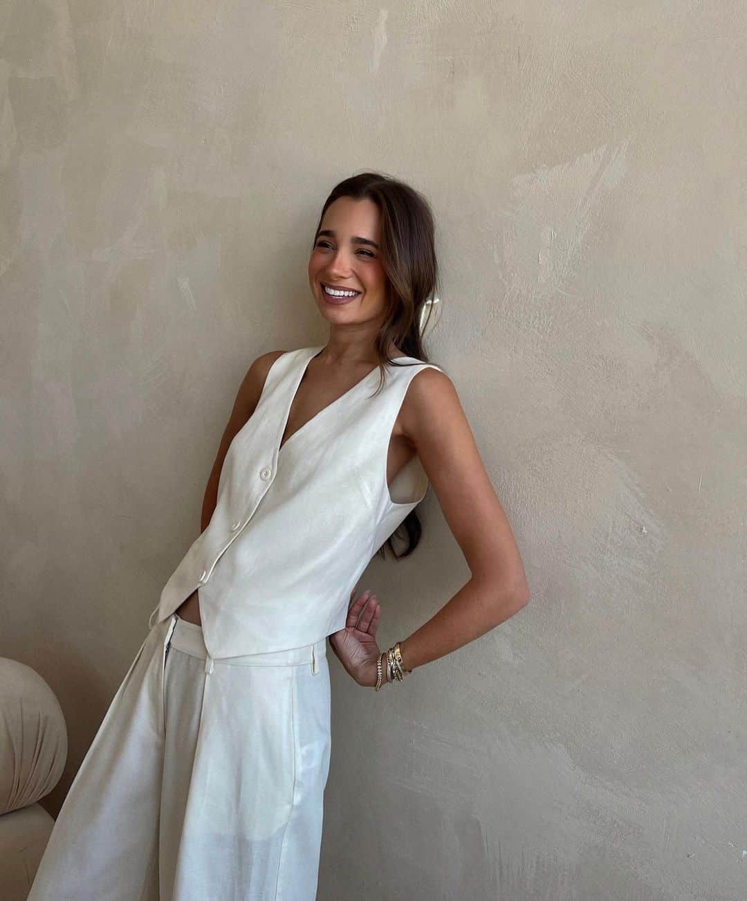 We Wore Whatのインスタグラム：「Something White ~> now live!」