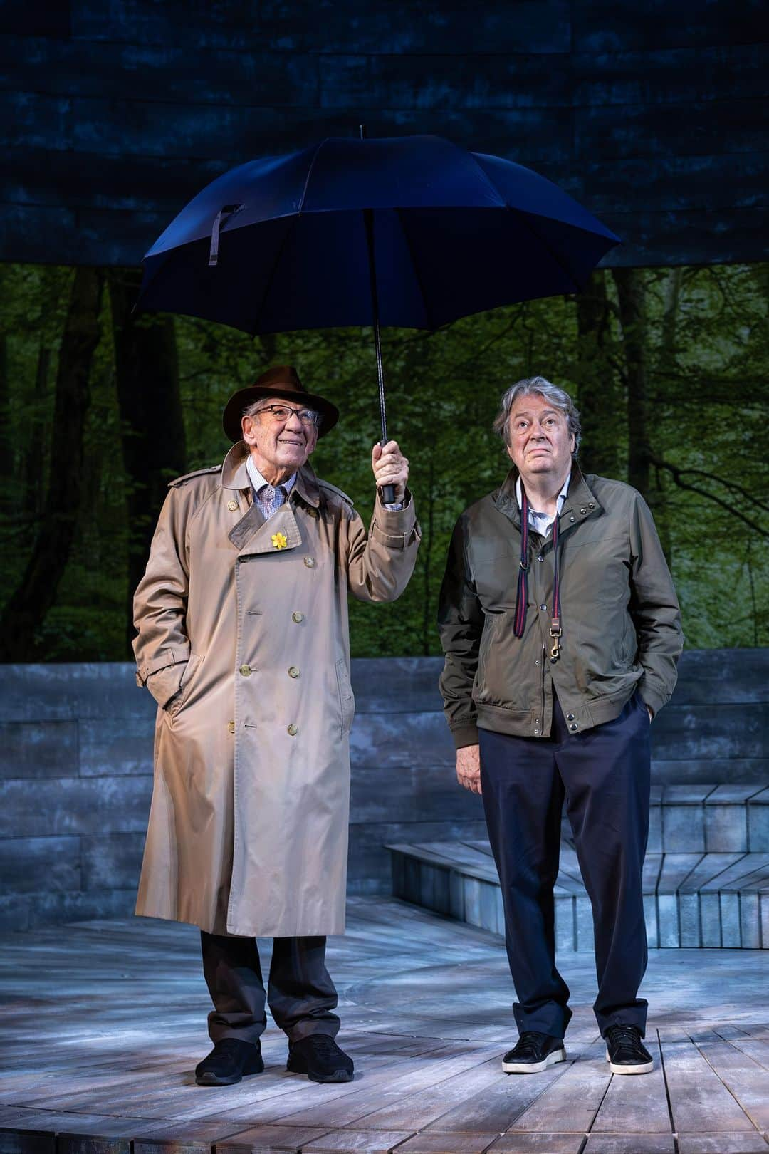 イアン・マッケランのインスタグラム：「Don't be left out. Get best "Frank and Percy" seats here: https://mckellen.com/stage/23-frank-and-percy/index.html  Photo by @JackMerrimanPhotography」