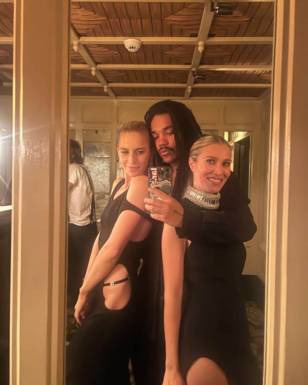 キャロライン・ダウルのインスタグラム：「...couldn't compress my week into ten photos, so here's #daurdump pt. 2」
