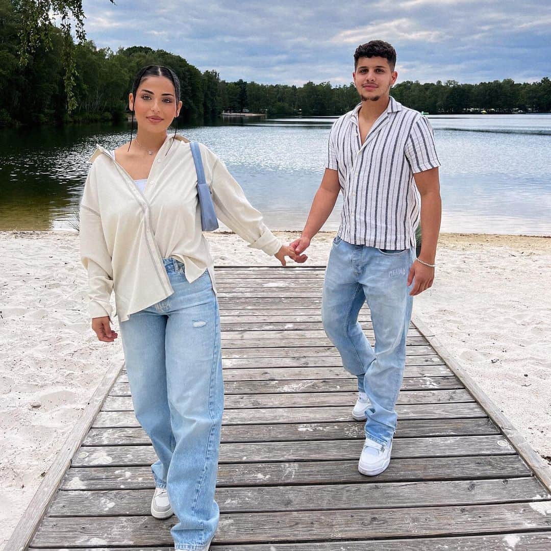 のインスタグラム：「Eid Mubarak 🤍」